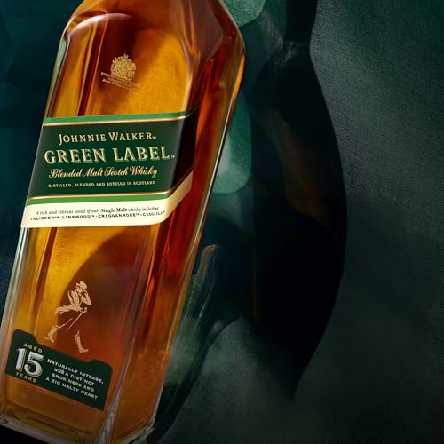 Detalle 2 de Johnnie Walker Green Label 700 ml: whisky escocés blended con personalidad
