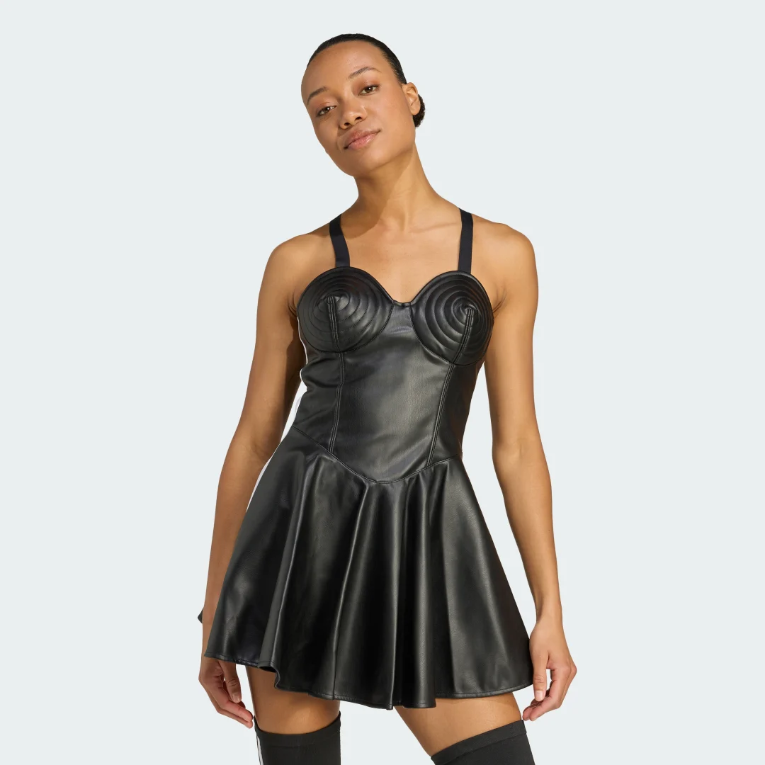 Detalle de adidas x Jeremy Scott Vestido piel sintética Negro