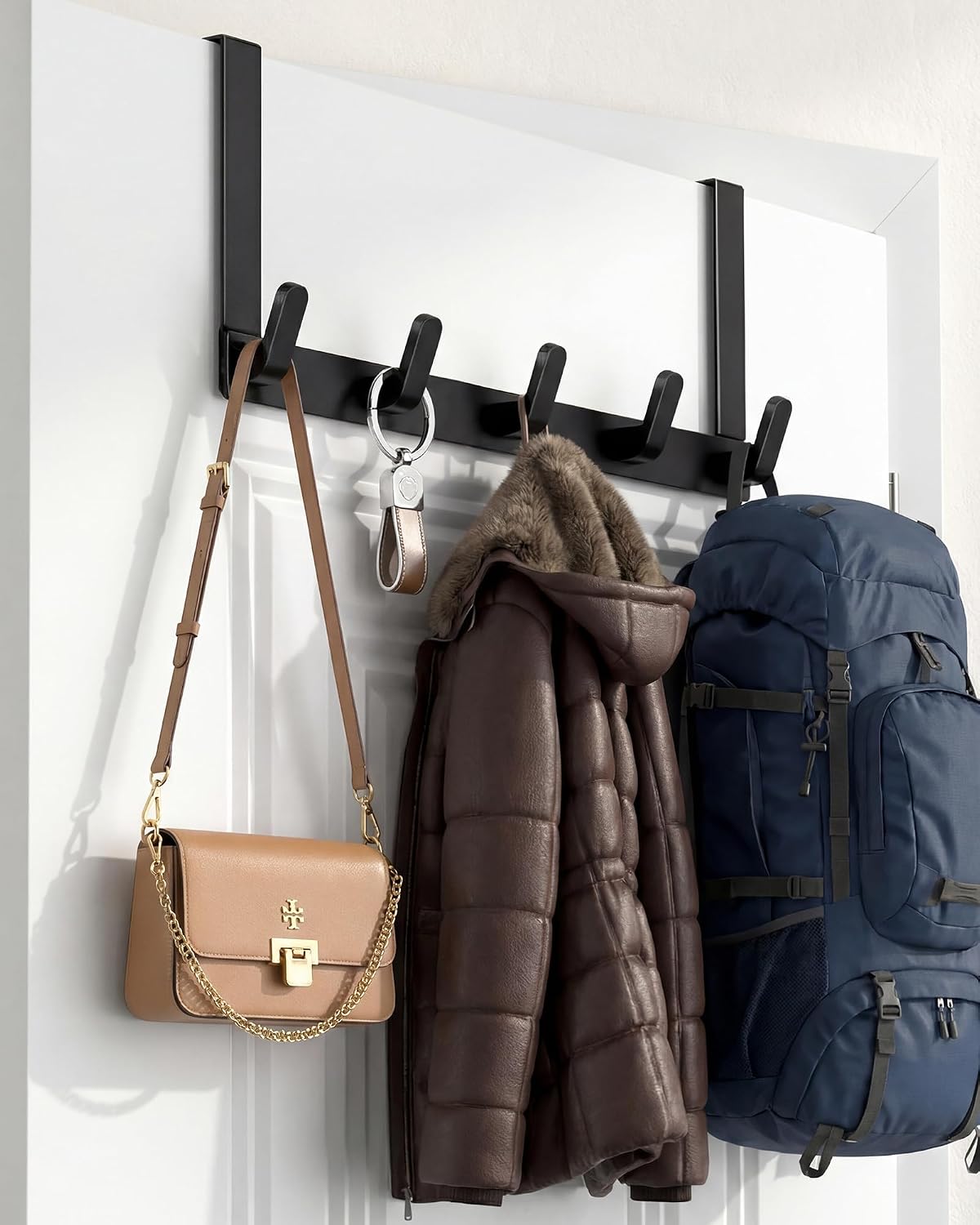 Detalle de KitchLife Coat Hooks-1 Pack Over-the-Door 5-Hook Organizer, Matte Black
