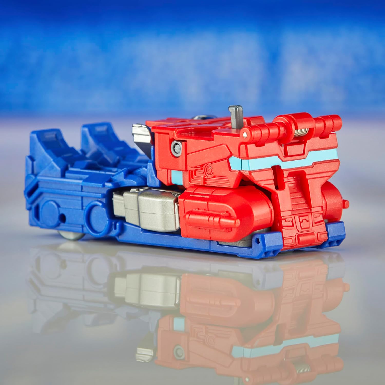 Thumbnail 6 de Transformers: One - Figura de acción Optimus Prime