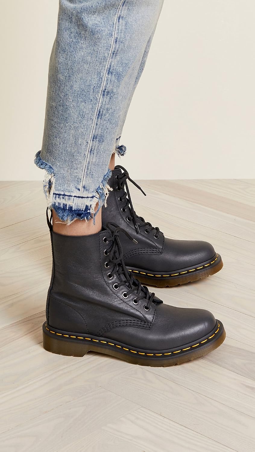 Detalle 2 de Dr. Martens PASCAL Spectra Patent Purple – Damen Stiefel & Stiefeletten