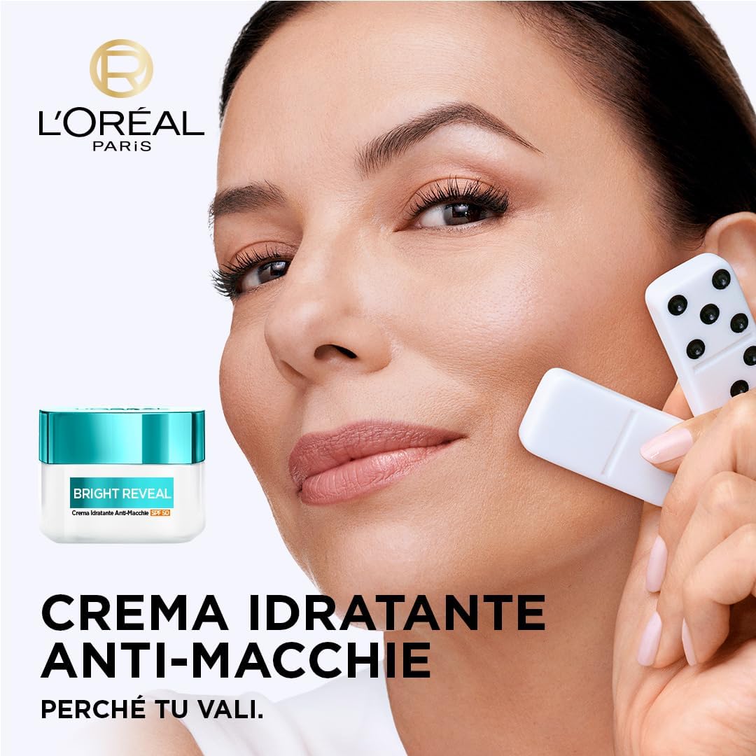 Detalle 2 de L’Oréal Paris Crema Viso Idratante con SPF 50 Bright Reveal e Niacinamide, 50 ml