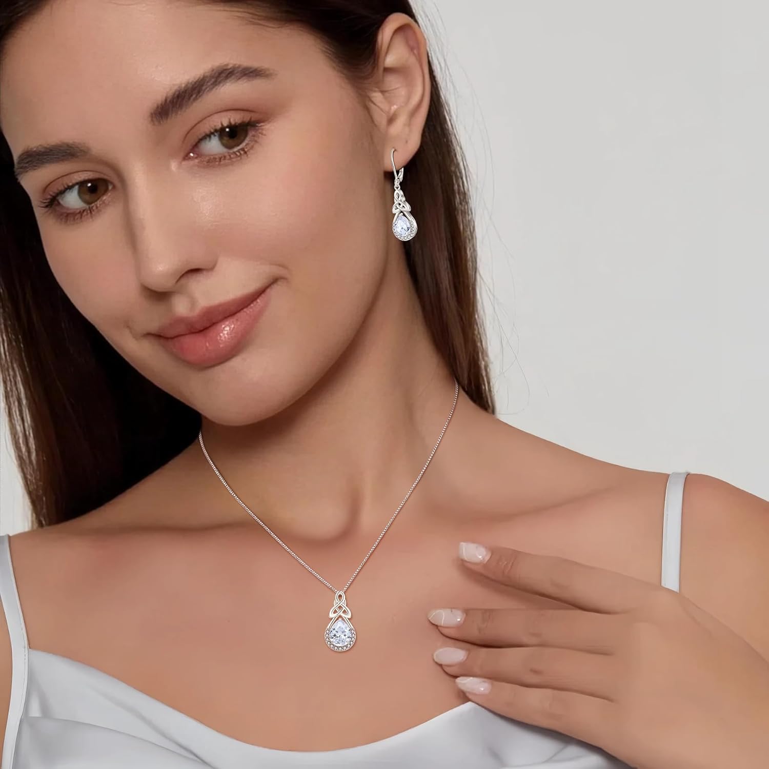 Thumbnail 2 de FJ Keltischer Knoten Ohrringe für Damen aus 925 Sterling Silber mit Unendlichkeit & Geburtsstein