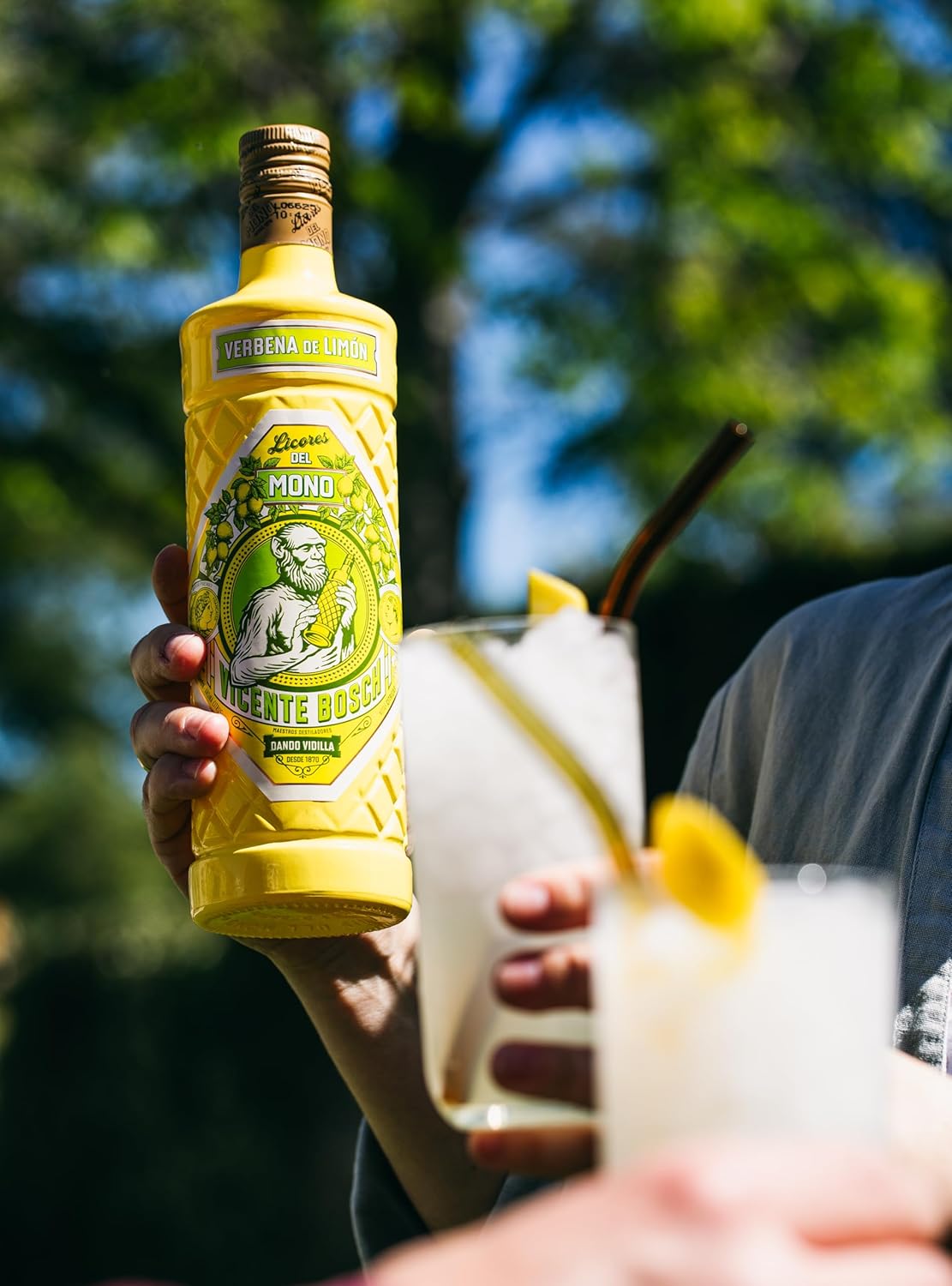 Detalle 2 de Licor Mono Verbena de Limón 70cl 🍋