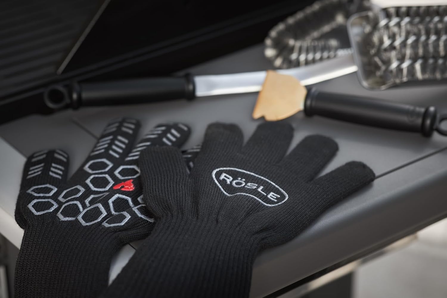 Detalle 1 de RÖSLE Gants de Barbecue Haute Qualité – Méta-aramide jusqu’à 350 °C, doublure coton, protection avant-bras