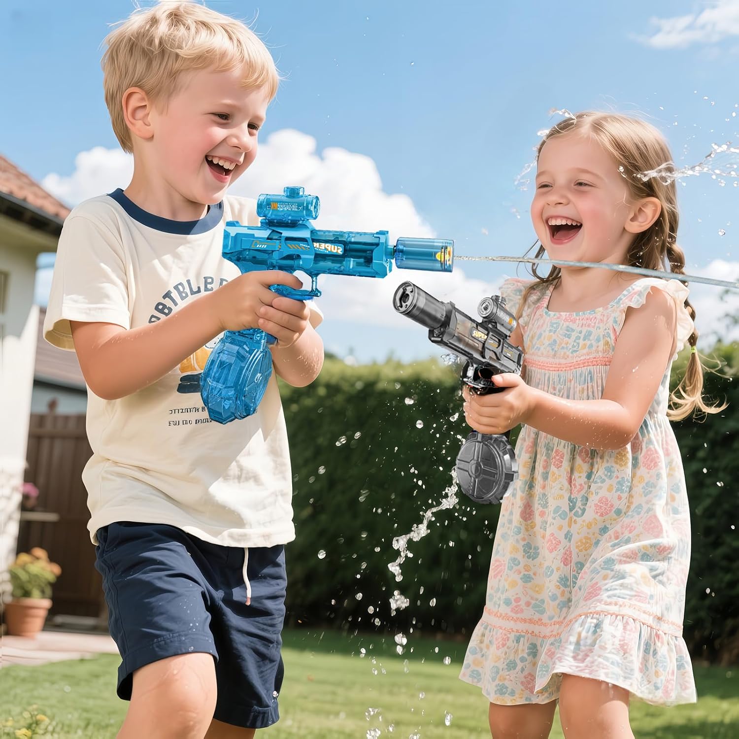 Detalle 2 de 2-Pack Rechargeable Electric Water Gun with LED Light (Black & Blue) – Outdoor Water Blaster for Kids & Adults