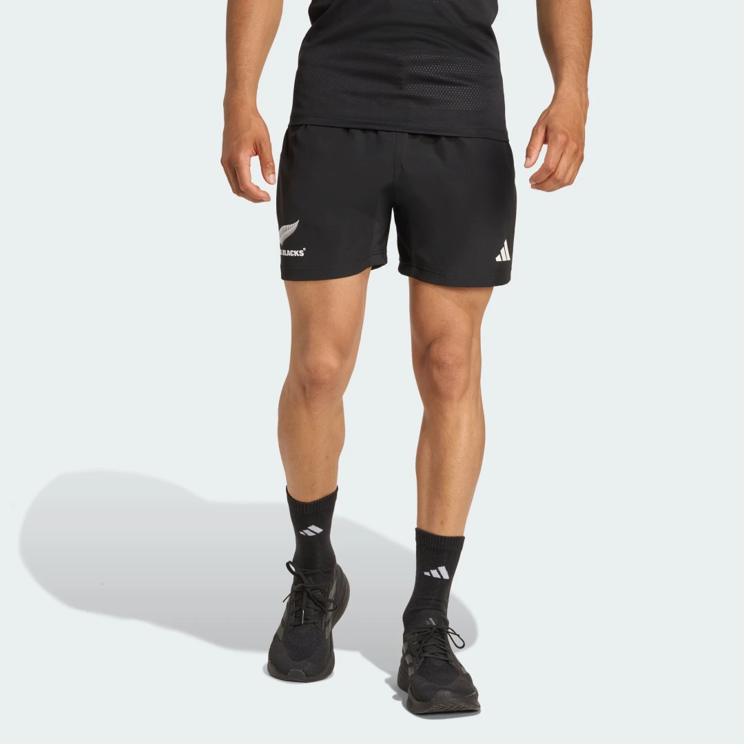 Detalle de Pantalón corto primera equipación All Blacks de Adidas