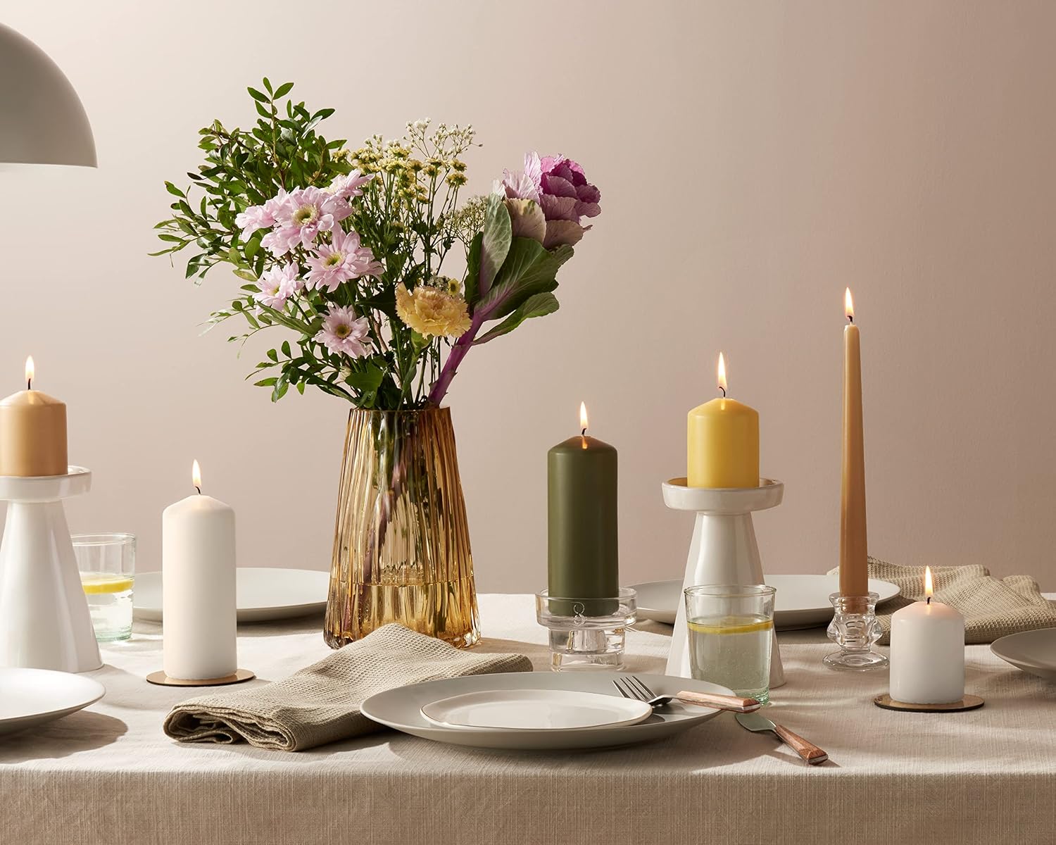 Detalle 2 de Bolsius Tapered Dinner Candles White 10-pack 7.5h ⌛