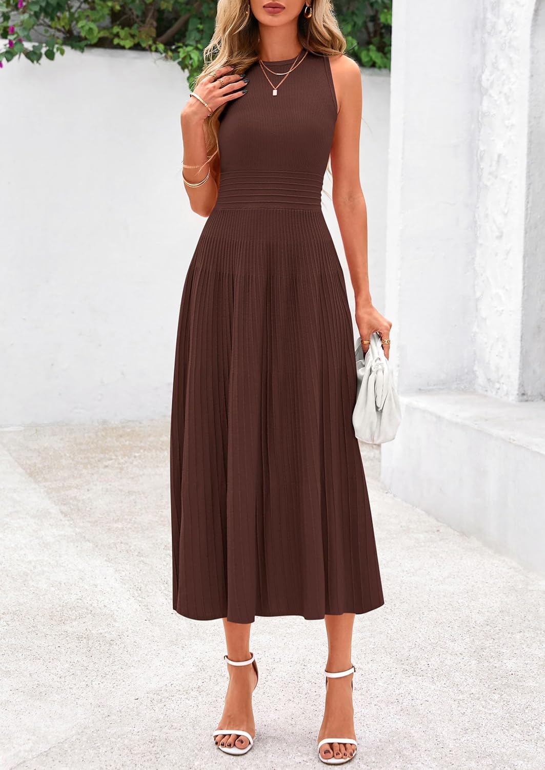 Thumbnail 6 de PRETTYGARDEN Sleeveless Pleated Midi Dress for Women — Spring/Summer 2026