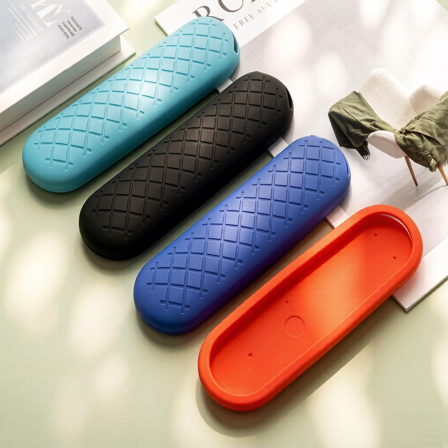 Detalle de Glow-in-the-Dark Silicone Cover for Sky Q Remotes (EC201/EC202/EC302, SKY135) with Anti-Lost Lanyard