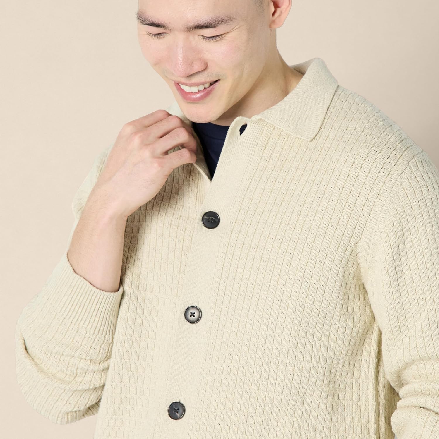 Thumbnail 2 de Amazon Essentials Herren Weite Strickjacke mit Kragen – bequemer Cardigan mit Knopfleiste
