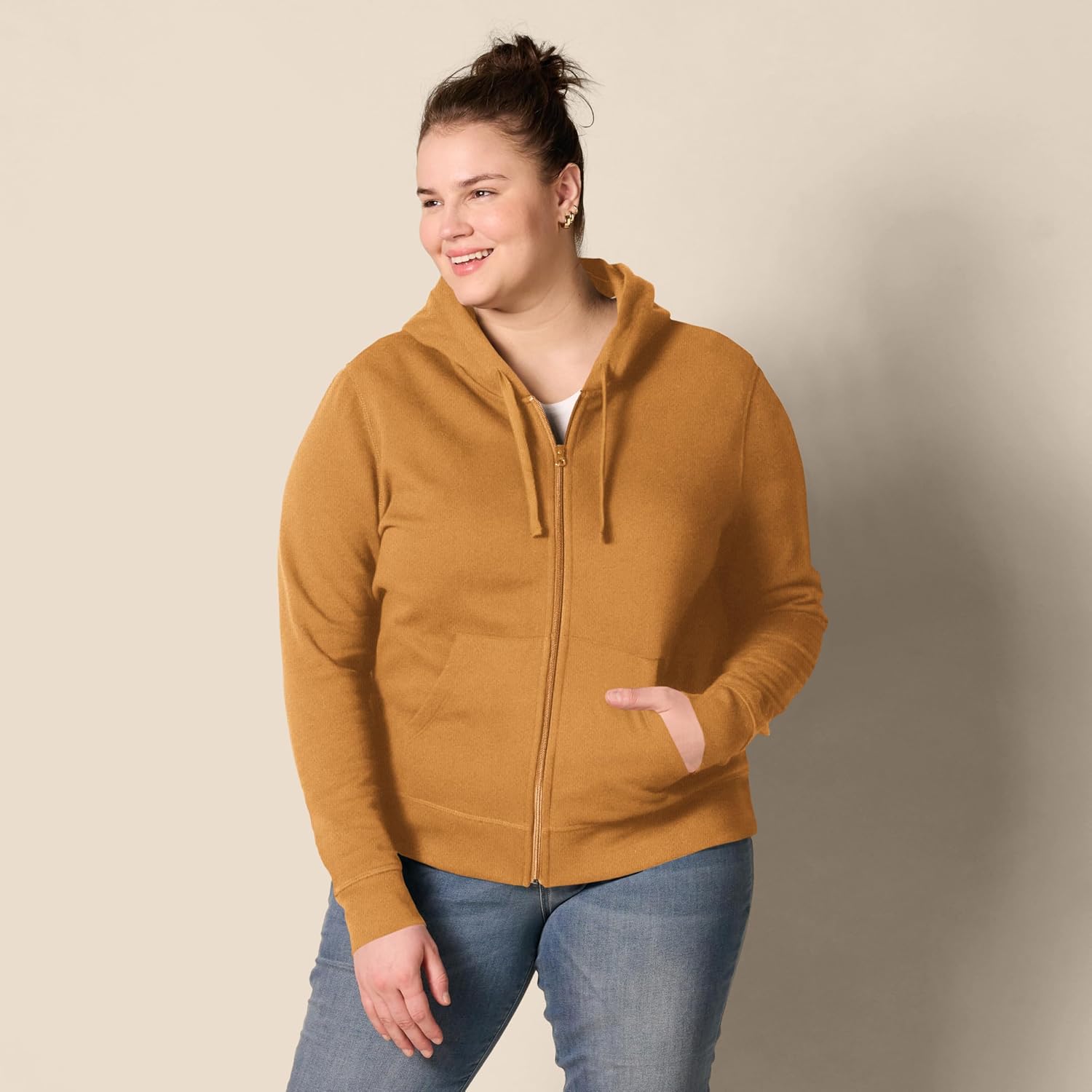 Thumbnail 6 de Amazon Essentials Donna Felpa con Cappuccio e Cerniera in Pile: comfort quotidiano e vestibilità pratica