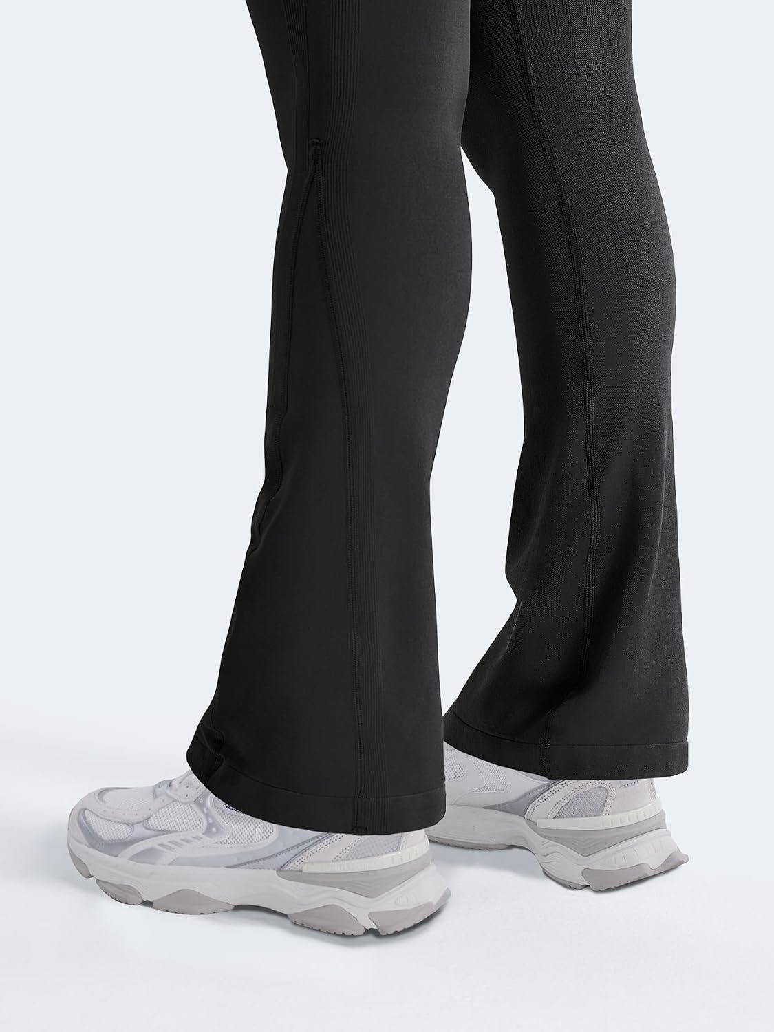 Thumbnail 4 de YEOREO Women's Mini Flare Butt-Lifting Leggings