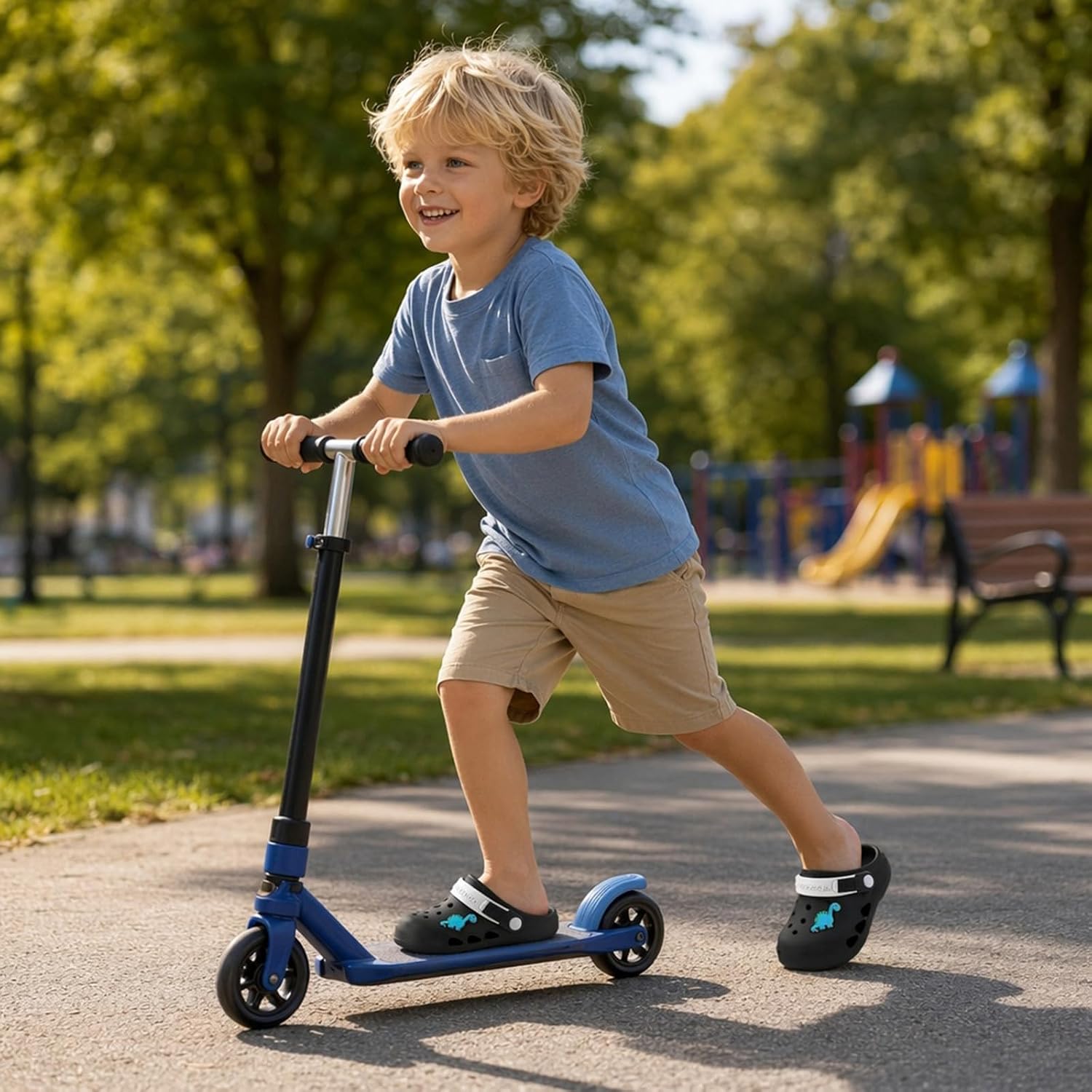 Detalle de Neoxlem Kids Toddler Clogs: Dinosaur Slip-On Sandals for Outdoor Play