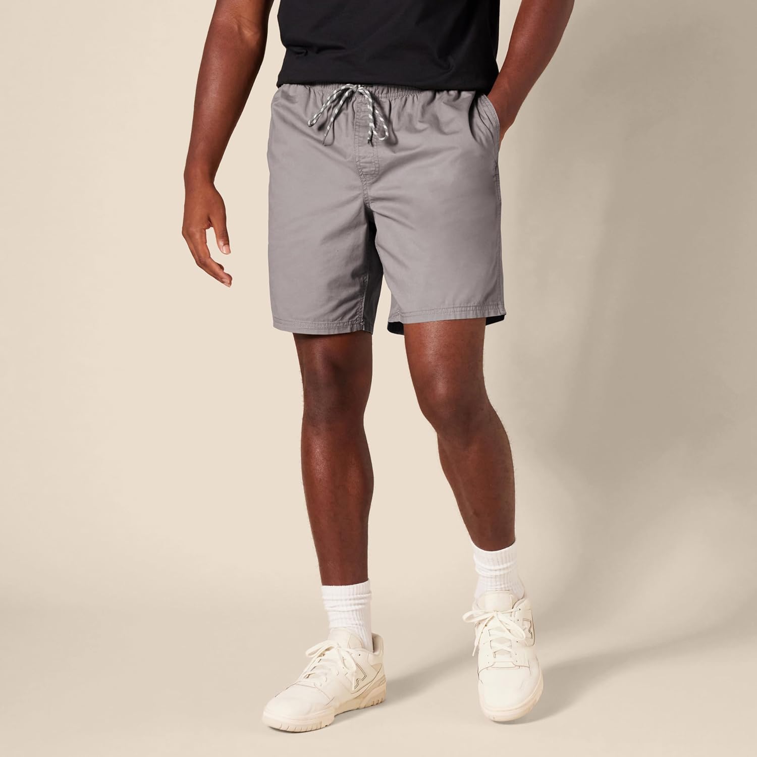 Thumbnail 5 de Amazon Essentials Men's Relaxed Fit 8" (20cm) Cotton Elasticated Waist Pull On Drawstring Walk Shorts
