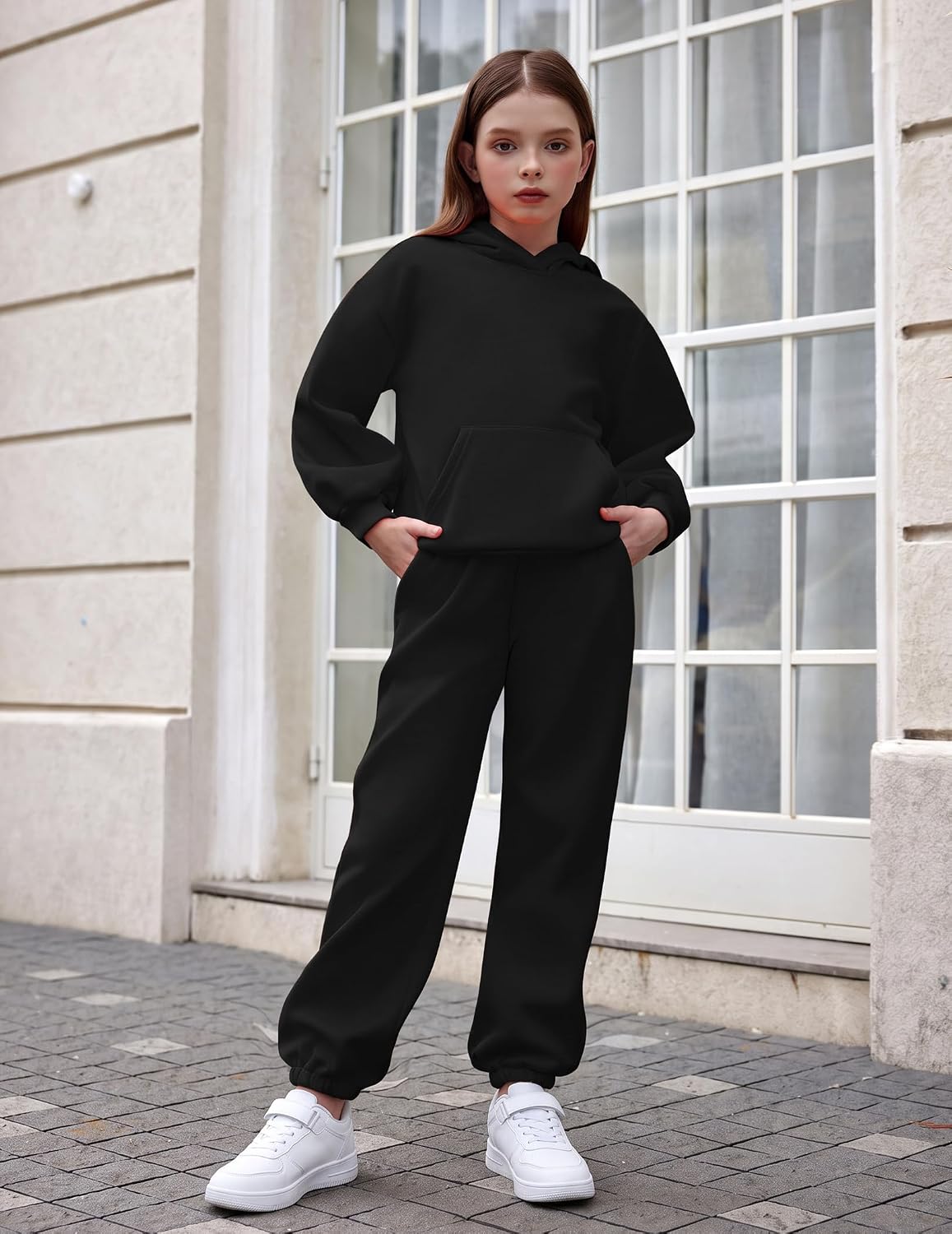 Detalle 2 de Arshinet Girls' Two-Piece Sweatshirt and Sweatpants Set