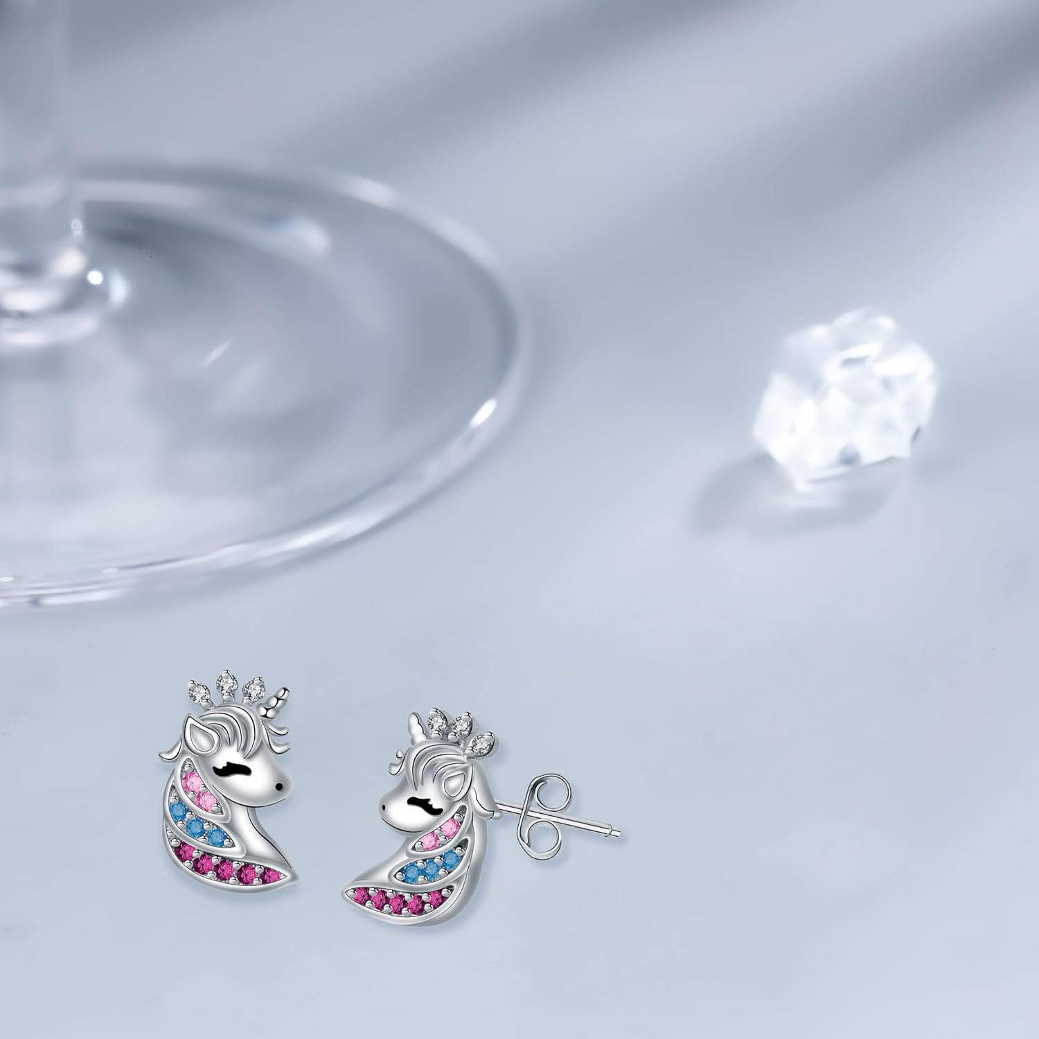 Thumbnail 1 de Micory Boucles d'oreilles pour Femme en Argent Sterling 925 – Clous d'Oreilles Élégants Unicorn Heart