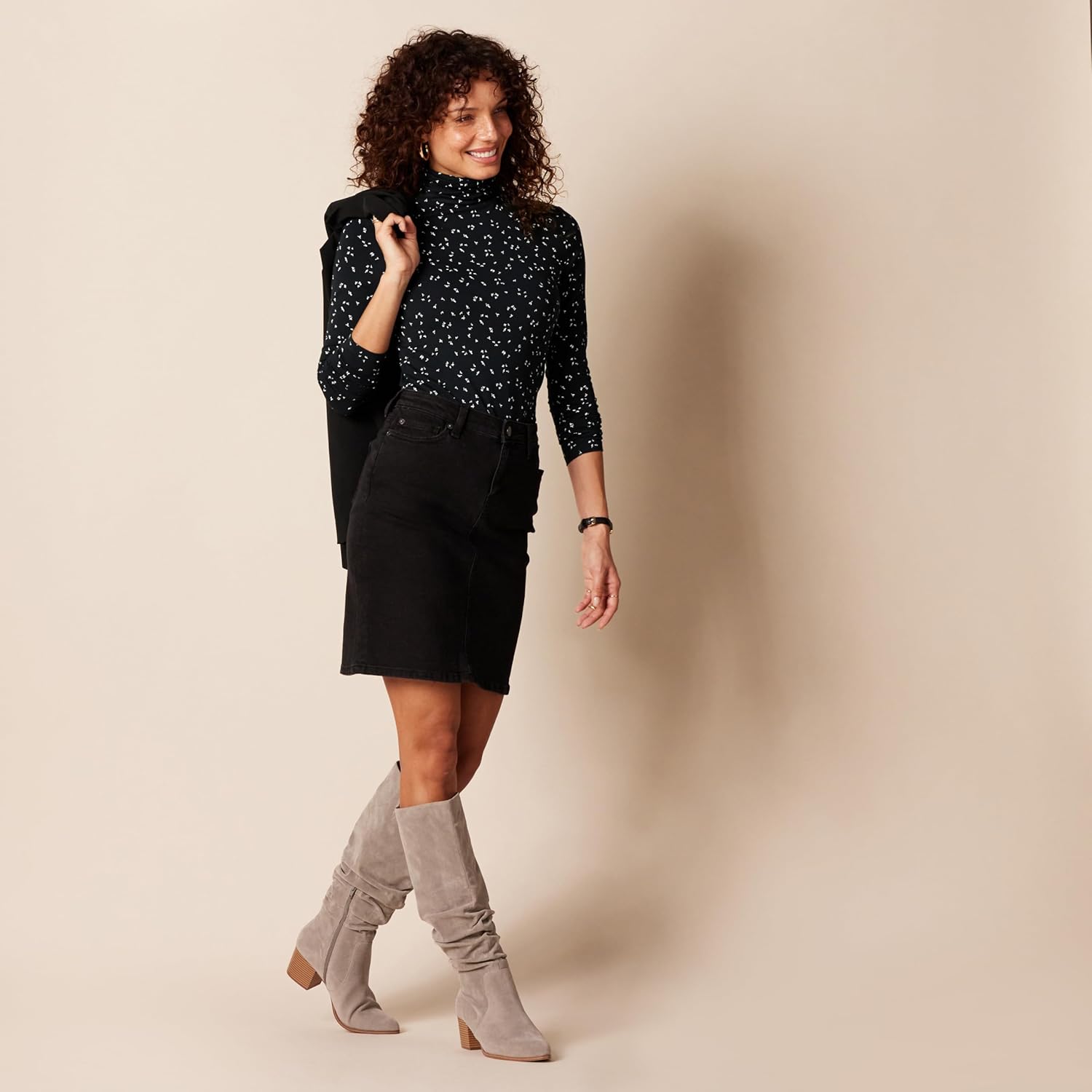 Thumbnail 4 de Amazon Essentials women’s turtleneck long sleeve top (plus sizes available)