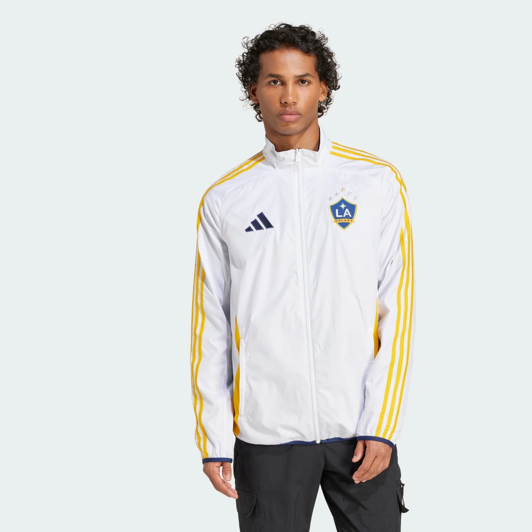 Detalle de ADIDAS LA Galaxy Reversible Anthem Jacket – una chaqueta versátil para fans y diario
