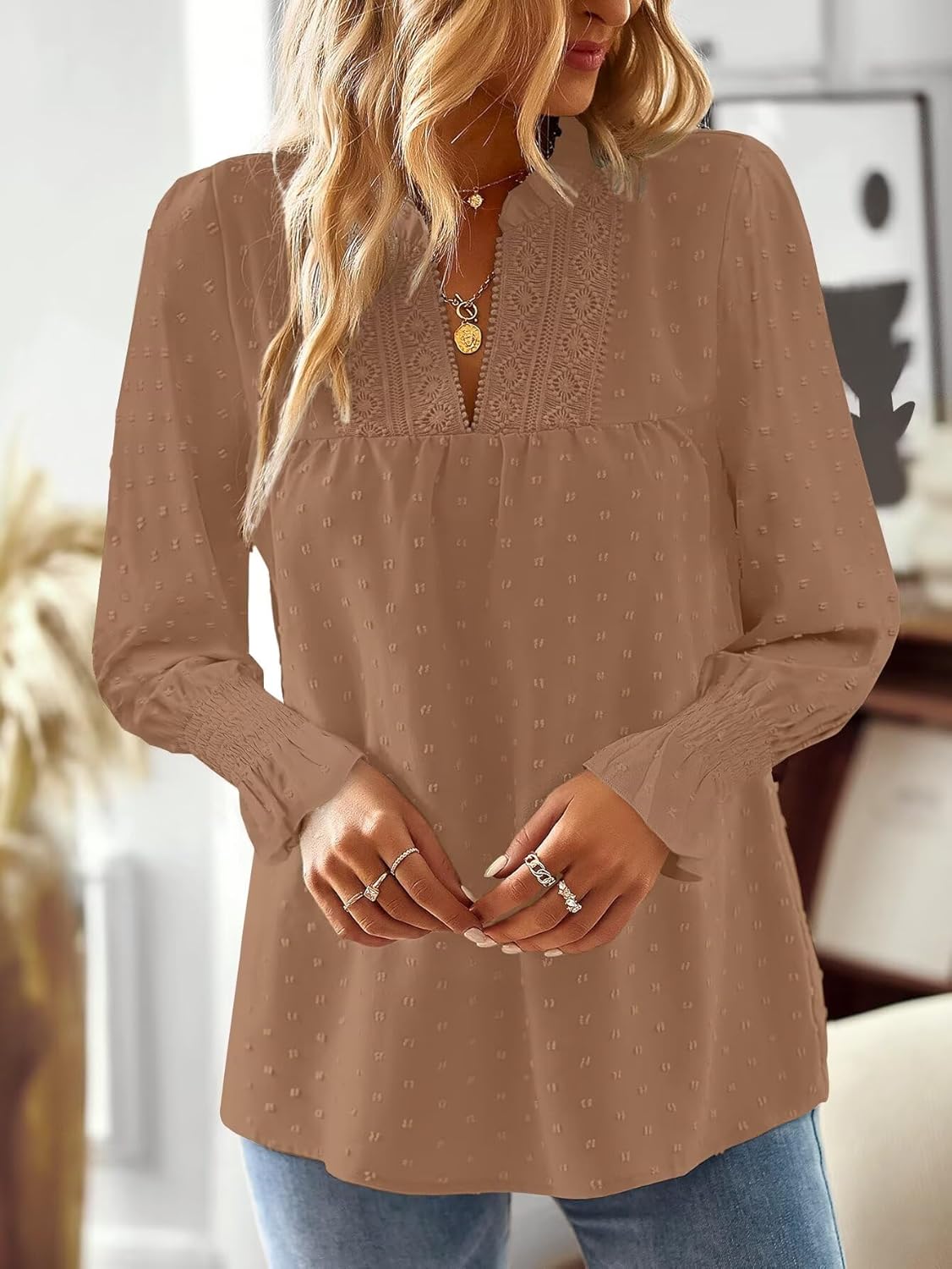 Detalle de TUUHAW Langarmshirt Damen Herbst Boho Top – V-Ausschnitt mit Häkelverzierung, großzügige Passform