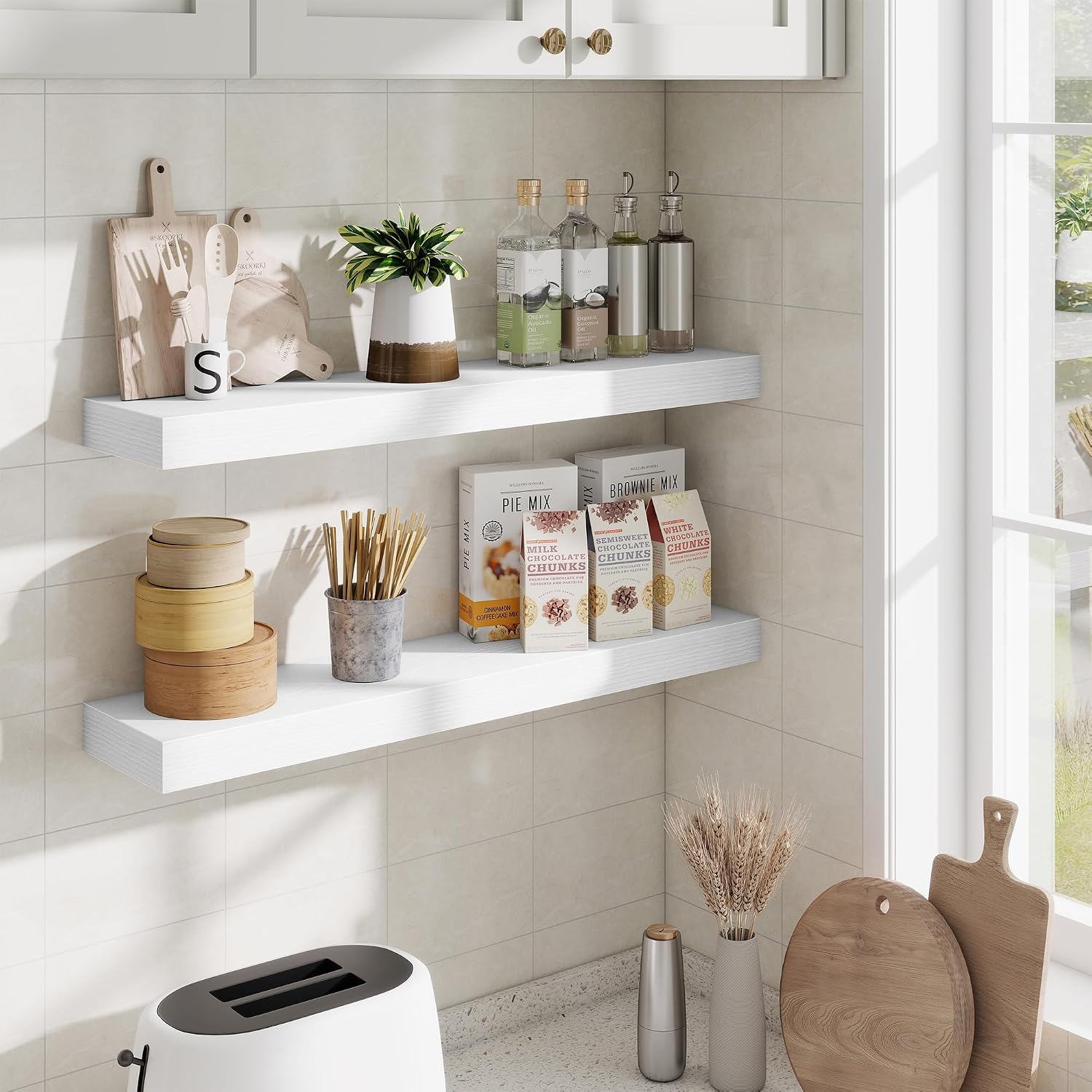 Detalle de Fun Memories Rustic Floating Shelves, 30-Inch White Set of 2