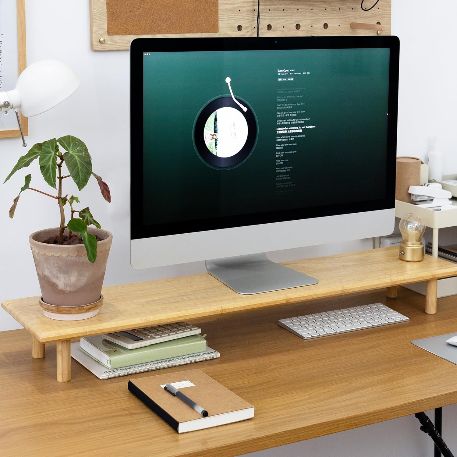 Detalle de ROCDEER Bamboo Dual Monitor Stand Riser with Storage Shelf