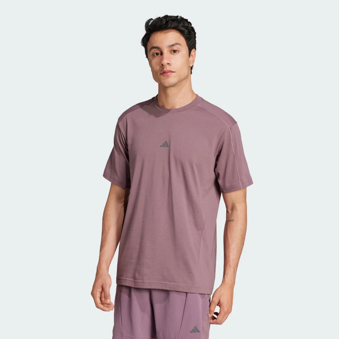 Detalle de Camiseta Yoga Adidas — color violeta