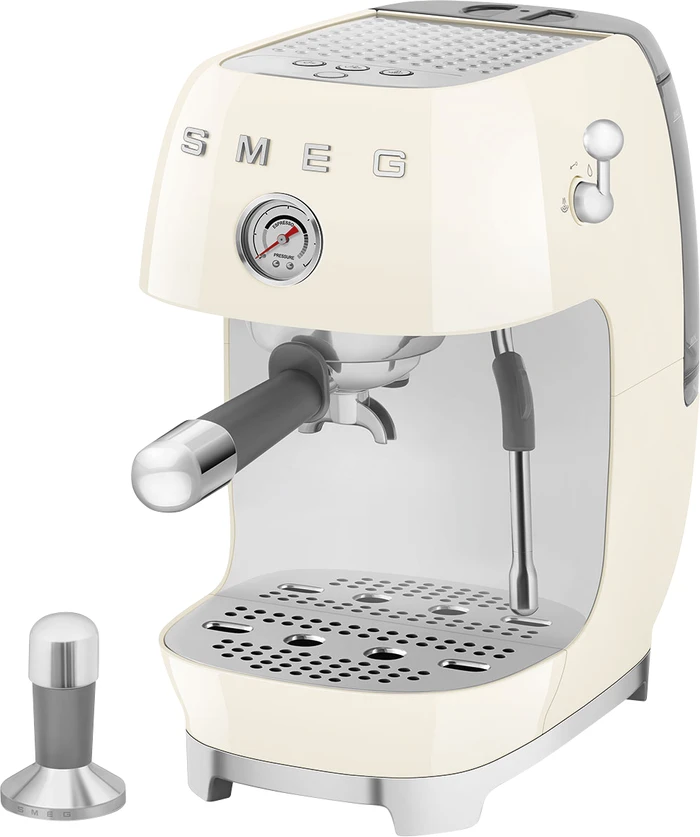 Detalle de Smeg ECF03CREU Creme: Espressomaschine mit Manometer, cremigem Cappuccino und Latte Art