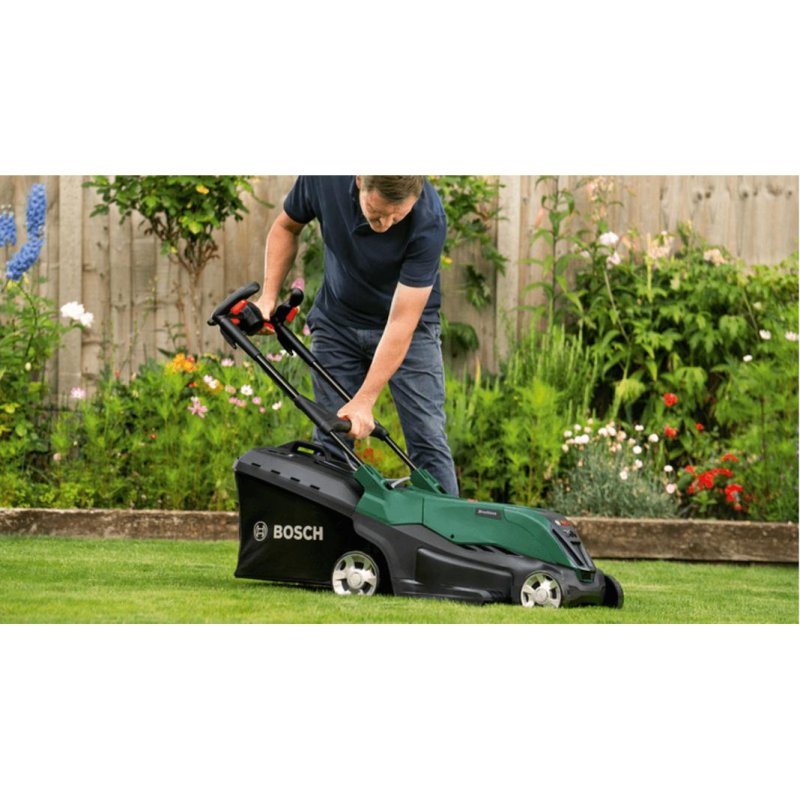 Detalle de Bosch AdvancedRotak 36V, ancho de corte 40 cm, batería de 36V/4Ah