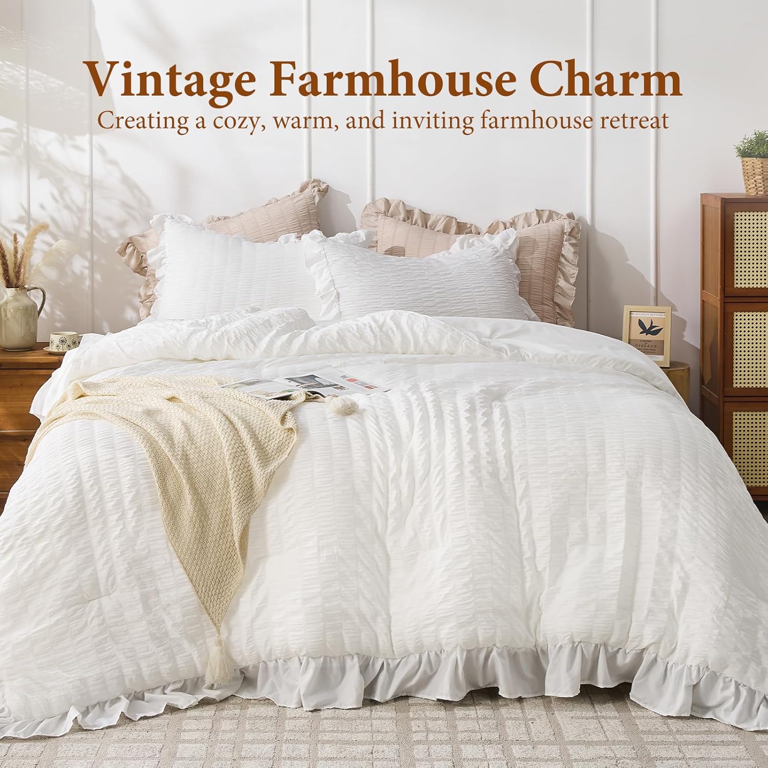 Thumbnail 1 de JOLLYVOGUE White Comforters Queen Size Ruffle Seersucker Set (3-Piece)