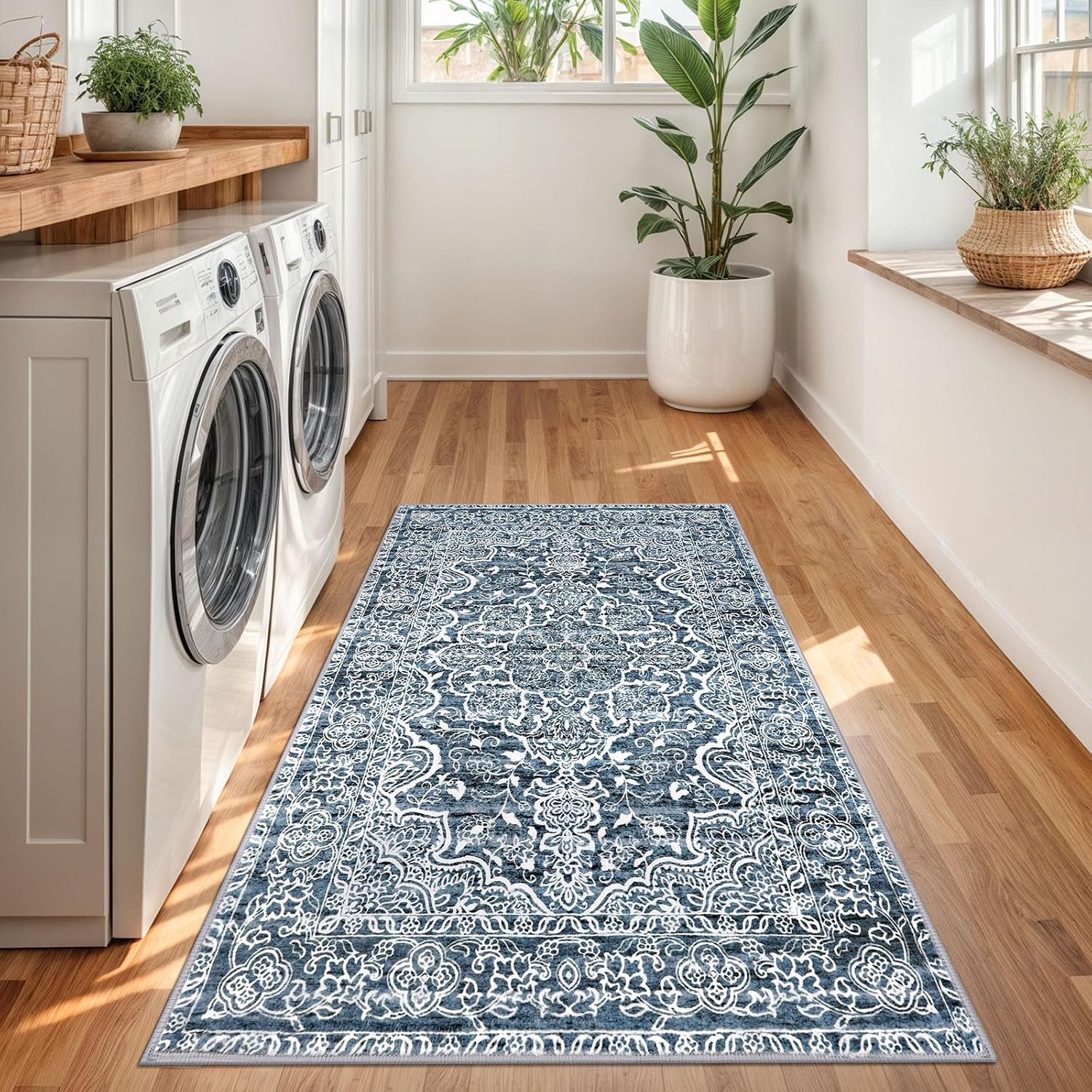 Detalle de KUTA 3x5 Entryway Rug (Blue White Vintage Floral) Non-Slip, Washable Low-Pile