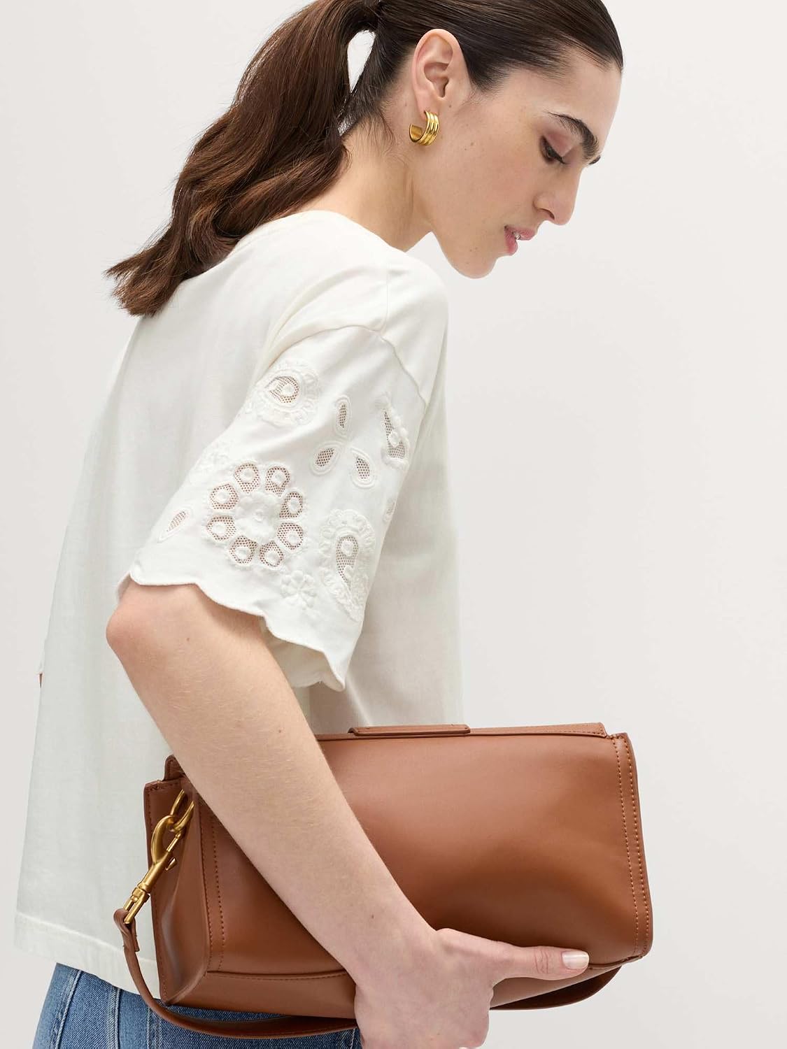 Detalle 2 de Marks & Spencer geborduurd T-shirt voor dames, boxy pasvorm in puur katoen