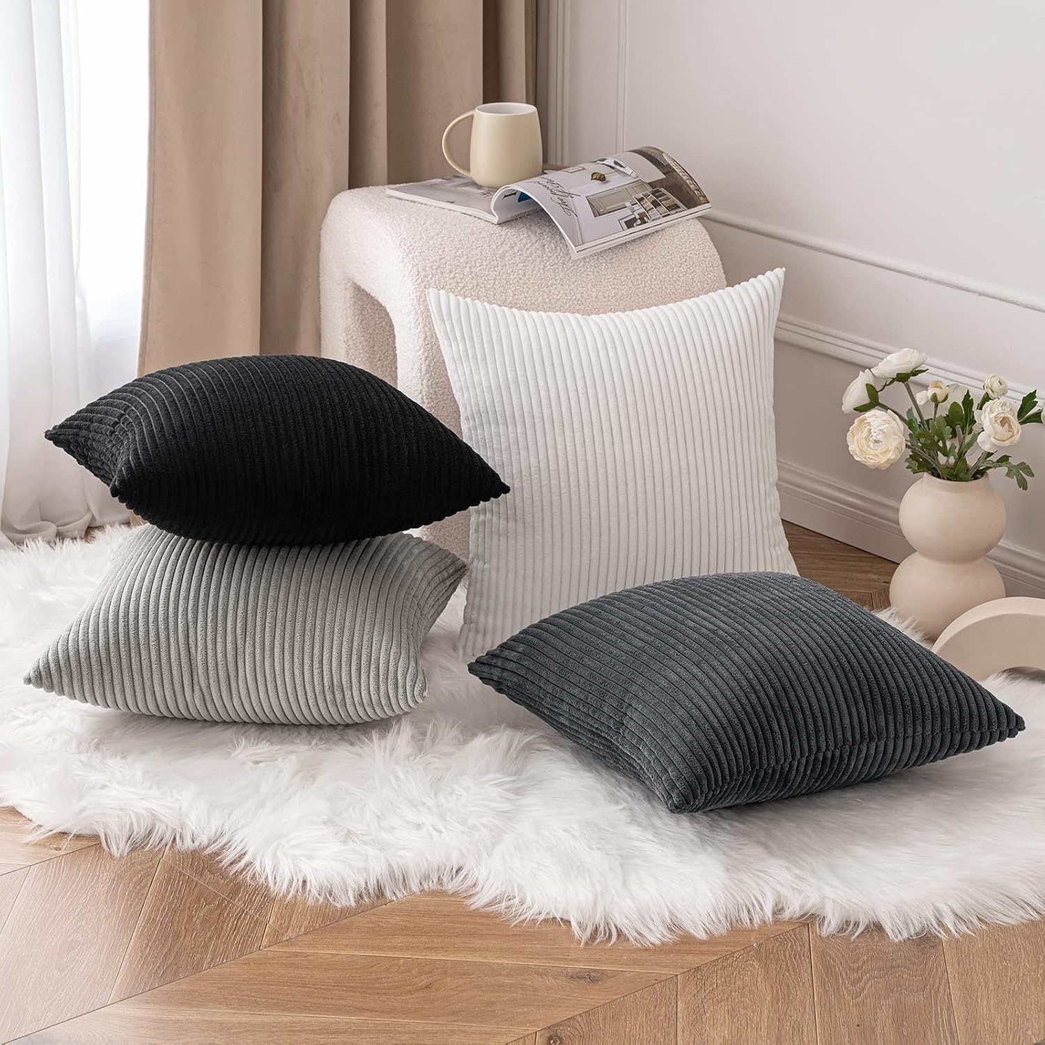 Detalle 2 de MIULEE 4er Set Samt Kissenbezug 40x40 cm – Cord-Grau