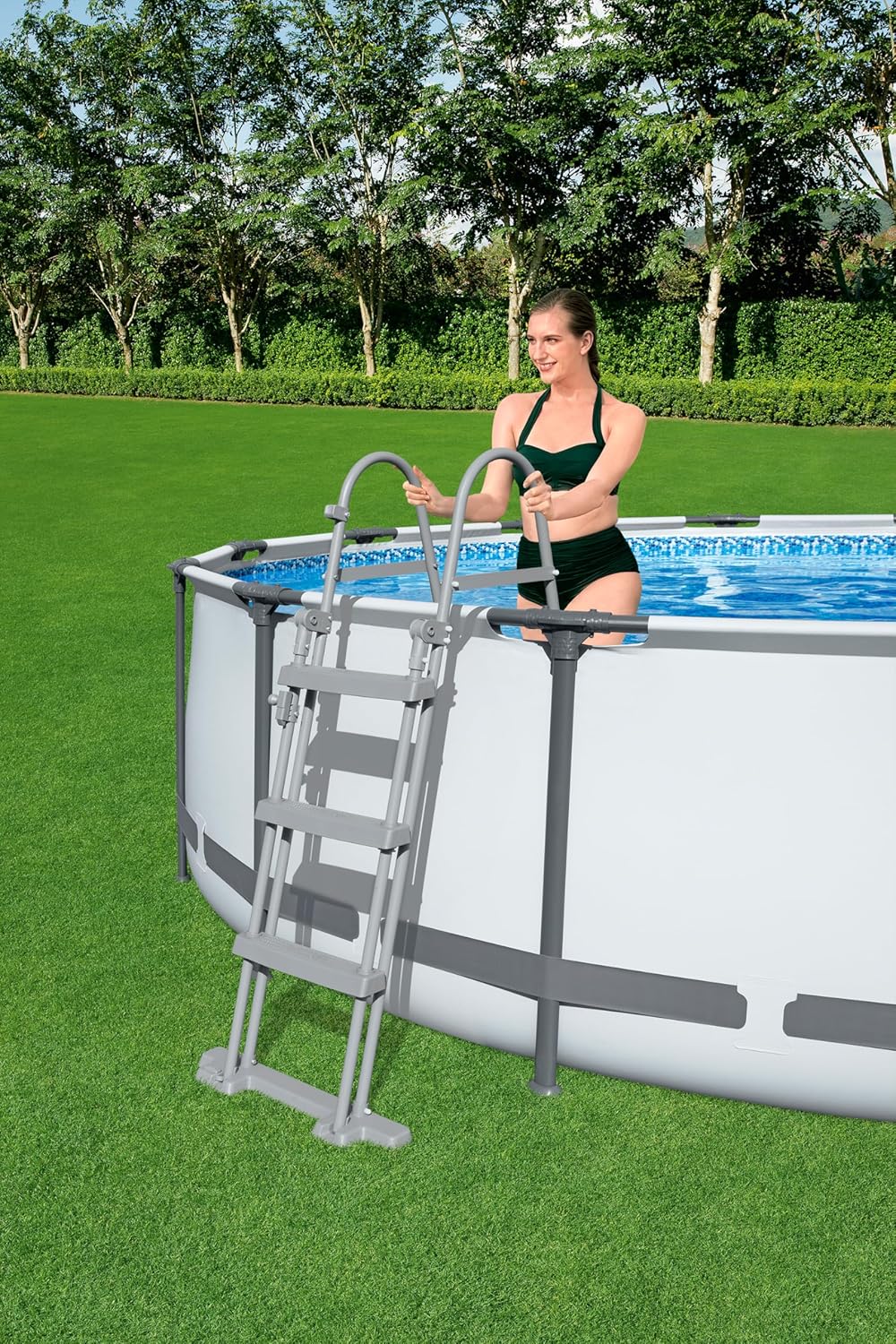 Thumbnail 1 de Bestway Escalera Flip & Lock 108x71x138 cm