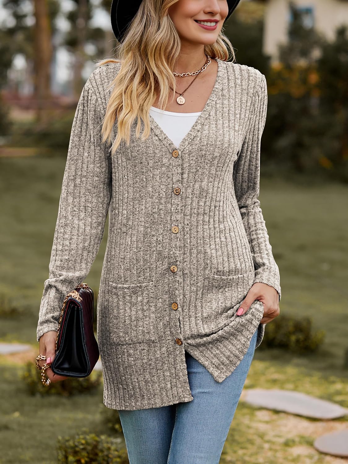 Thumbnail 3 de MYCOLORBLUE Damen-Strickjacke „Alte Zeiten“ – gerippter Cardigan mit Knopfleiste und Taschen