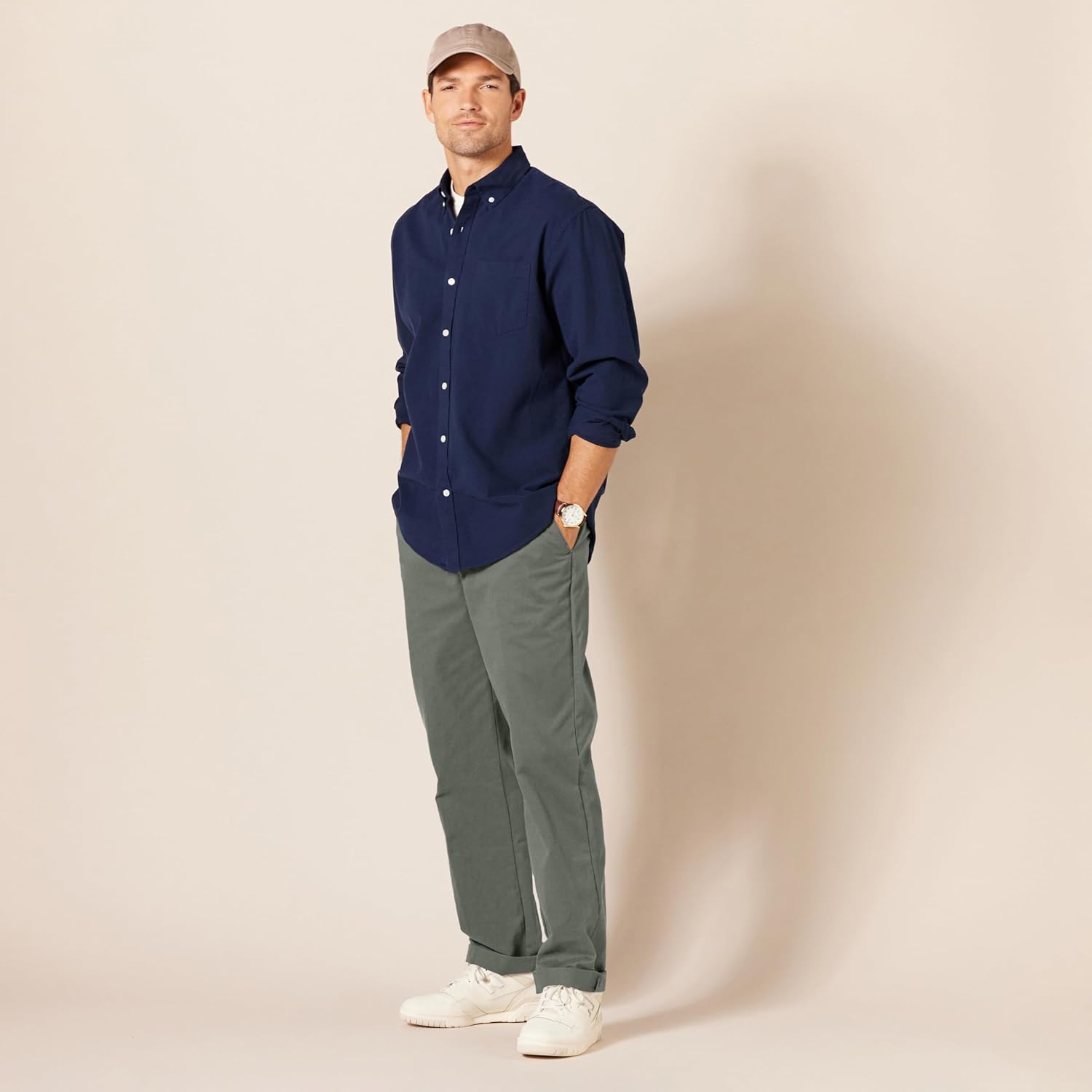Thumbnail 2 de Amazon Essentials Men's Classic-Fit Wrinkle-Resistant Flat-Front Chino Trousers (Big & Tall)