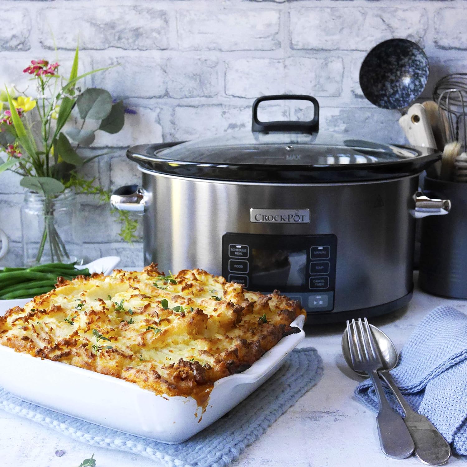 Thumbnail 1 de Crock-Pot TimeSelect Digital Slow Cooker (5.6 L) – Programmable, Keep Warm, and Energy Efficient