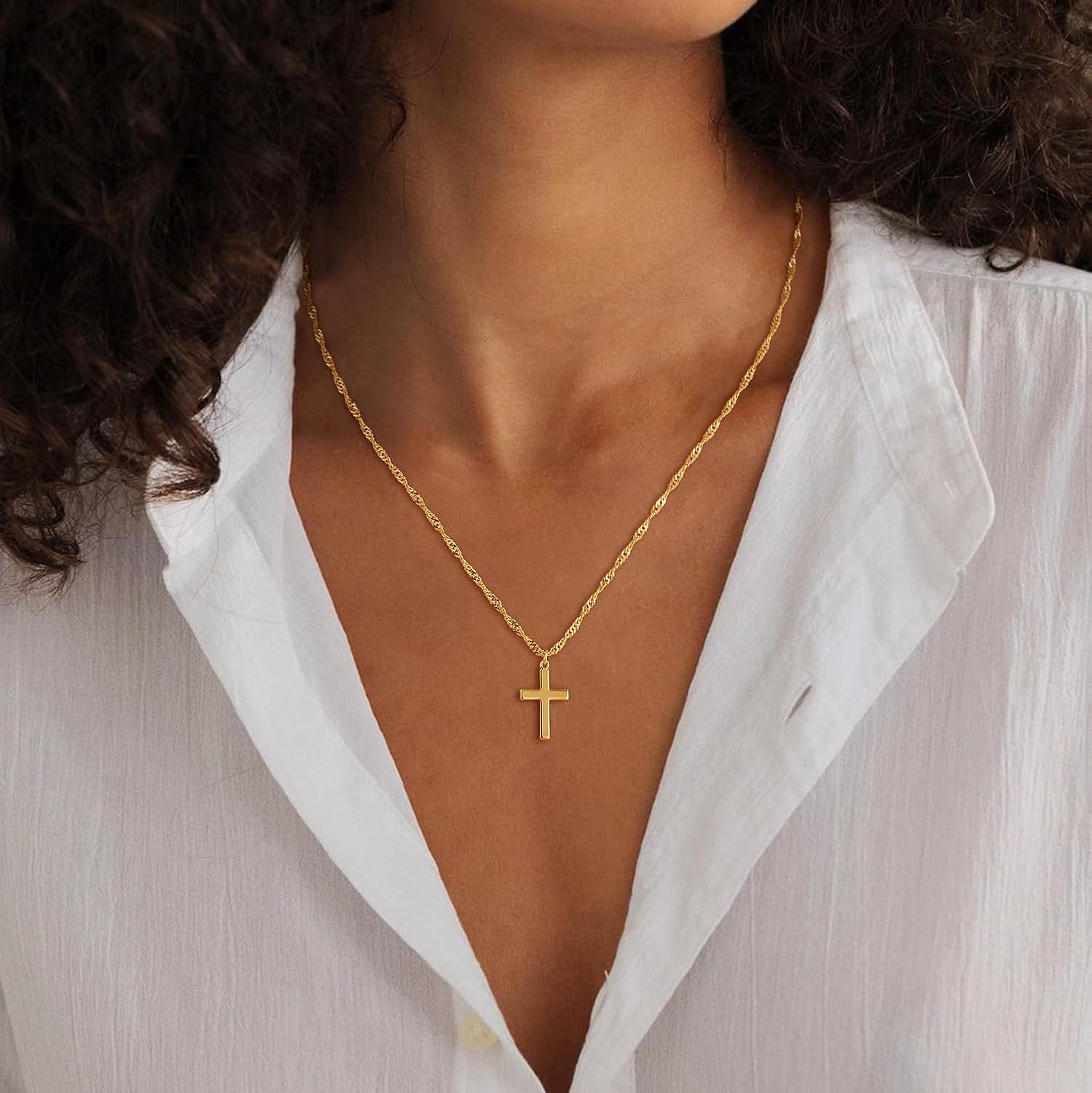 Detalle 2 de GRCLD Cross Necklace, Brass