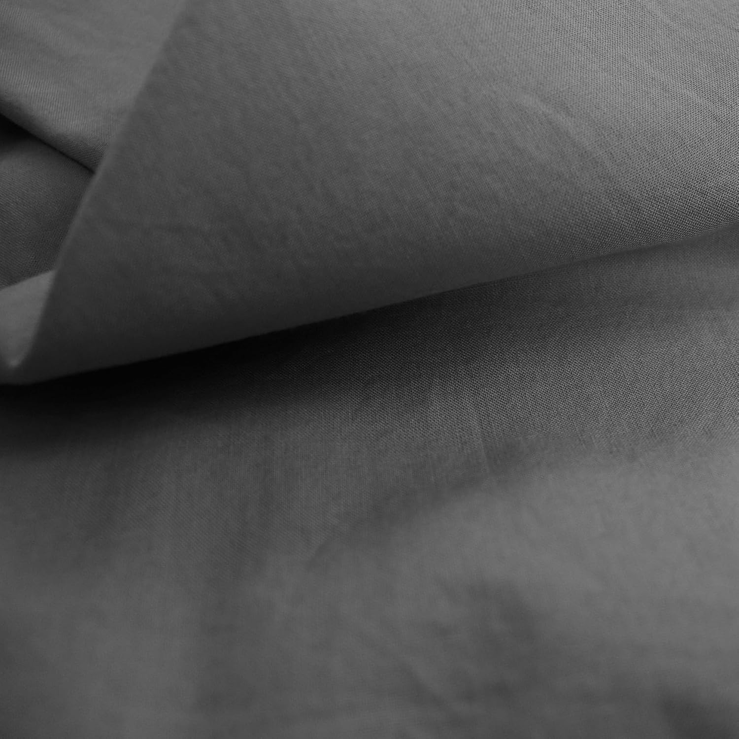 Detalle de Taies d'oreiller MATT & ROSE – 2 taies à volants en coton lavé, 50x70 cm, Anthracite, OEKO-TEX