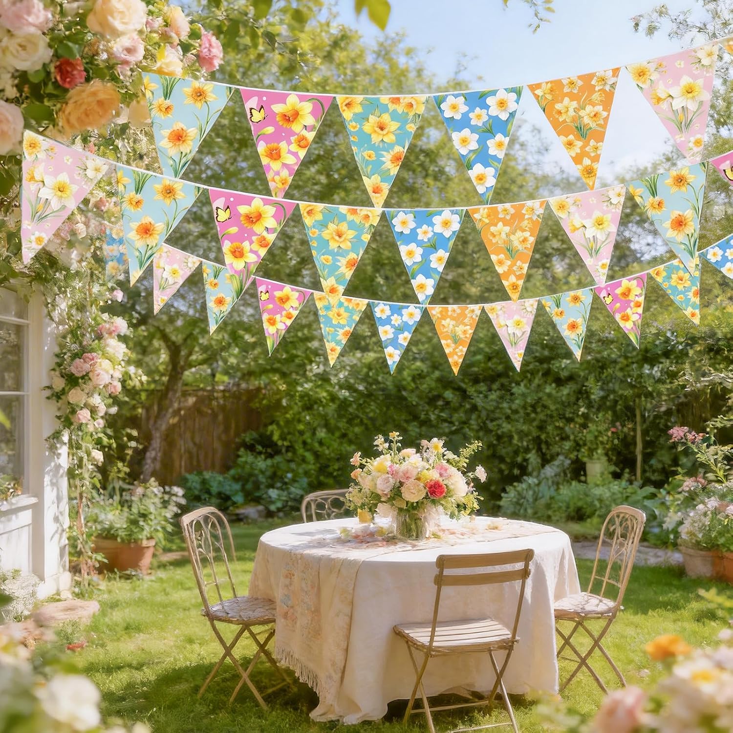 Thumbnail 6 de G2PLUS Double-sided Daffodil Theme Bunting – 24 Paper Flags on Ribbon (6m) for St David's Day & Celebrations