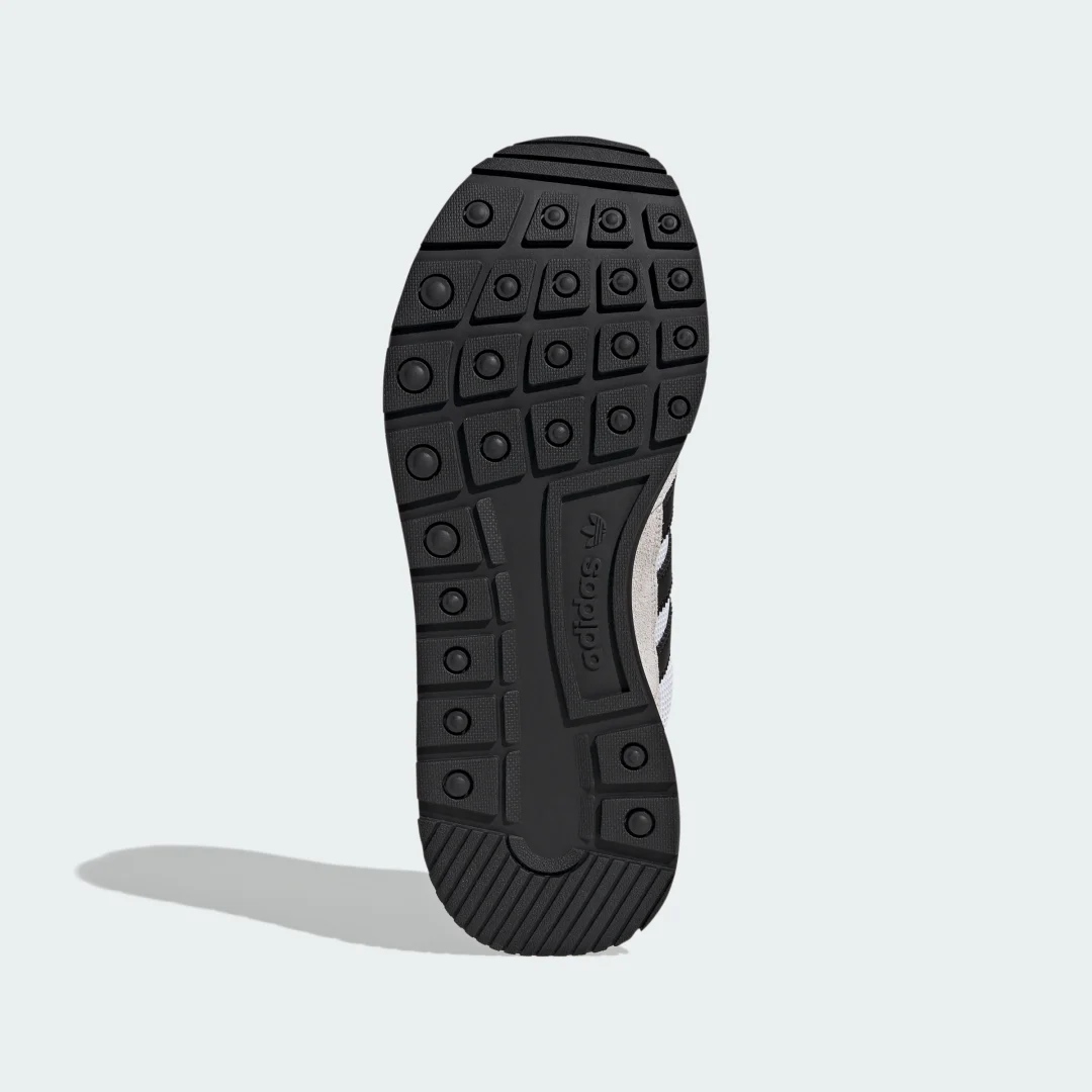 Detalle de ZAPATILLA ZX 500 RS de Adidas: estilo y comodidad en color Blanco