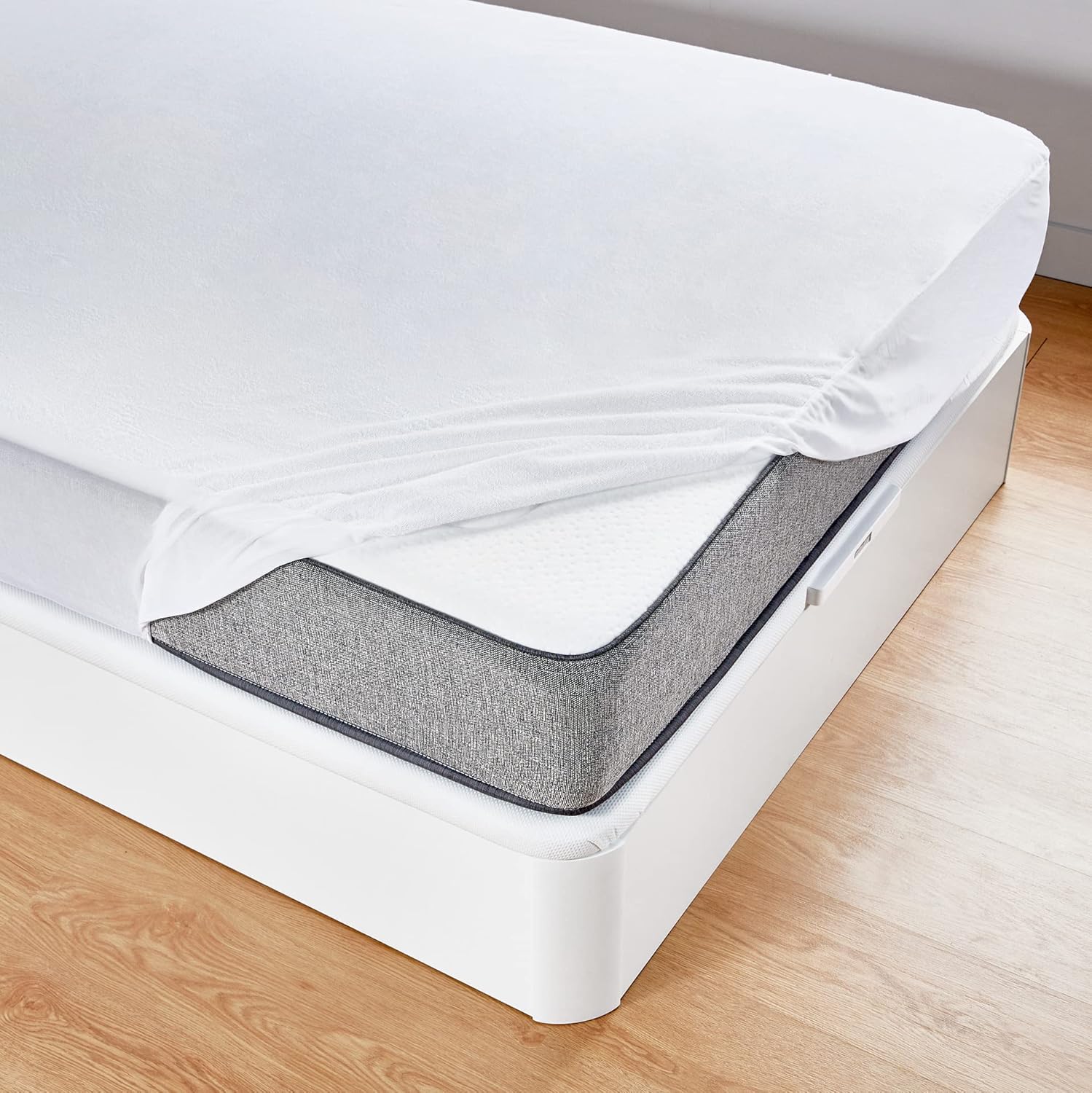 Detalle 2 de Pikolin Home Protector de Colchón Impermeable y Transpirable