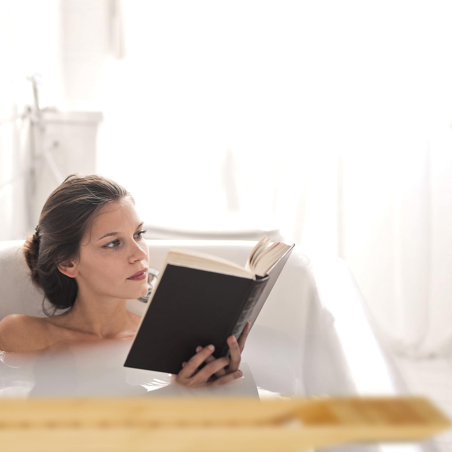 Thumbnail 2 de Relaxdays Pont de baignoire en bambou – Plateau de bain 68,5 cm