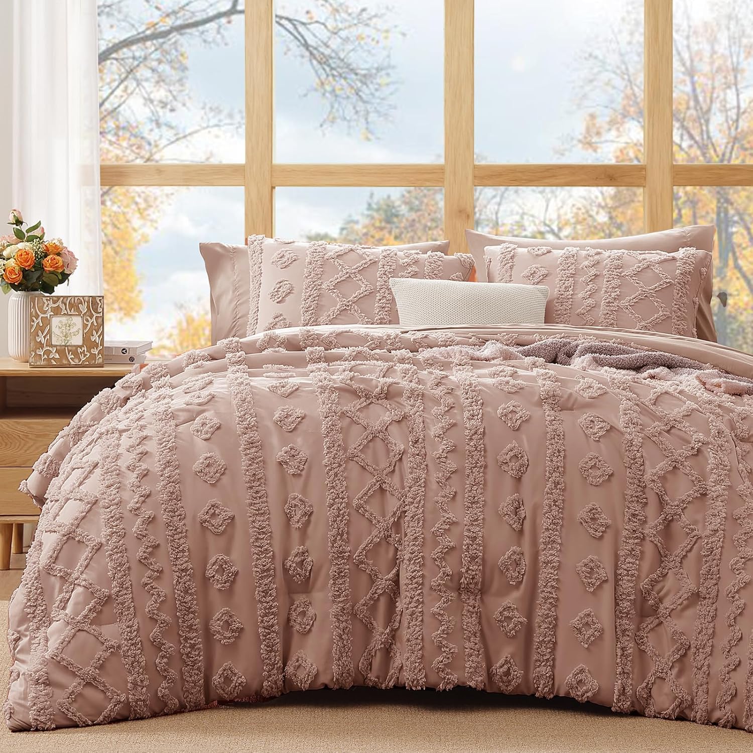 Detalle de WRENSONGE Tuft Queen Comforter Set, 7-Piece Rusty Pink Tufted Bedding