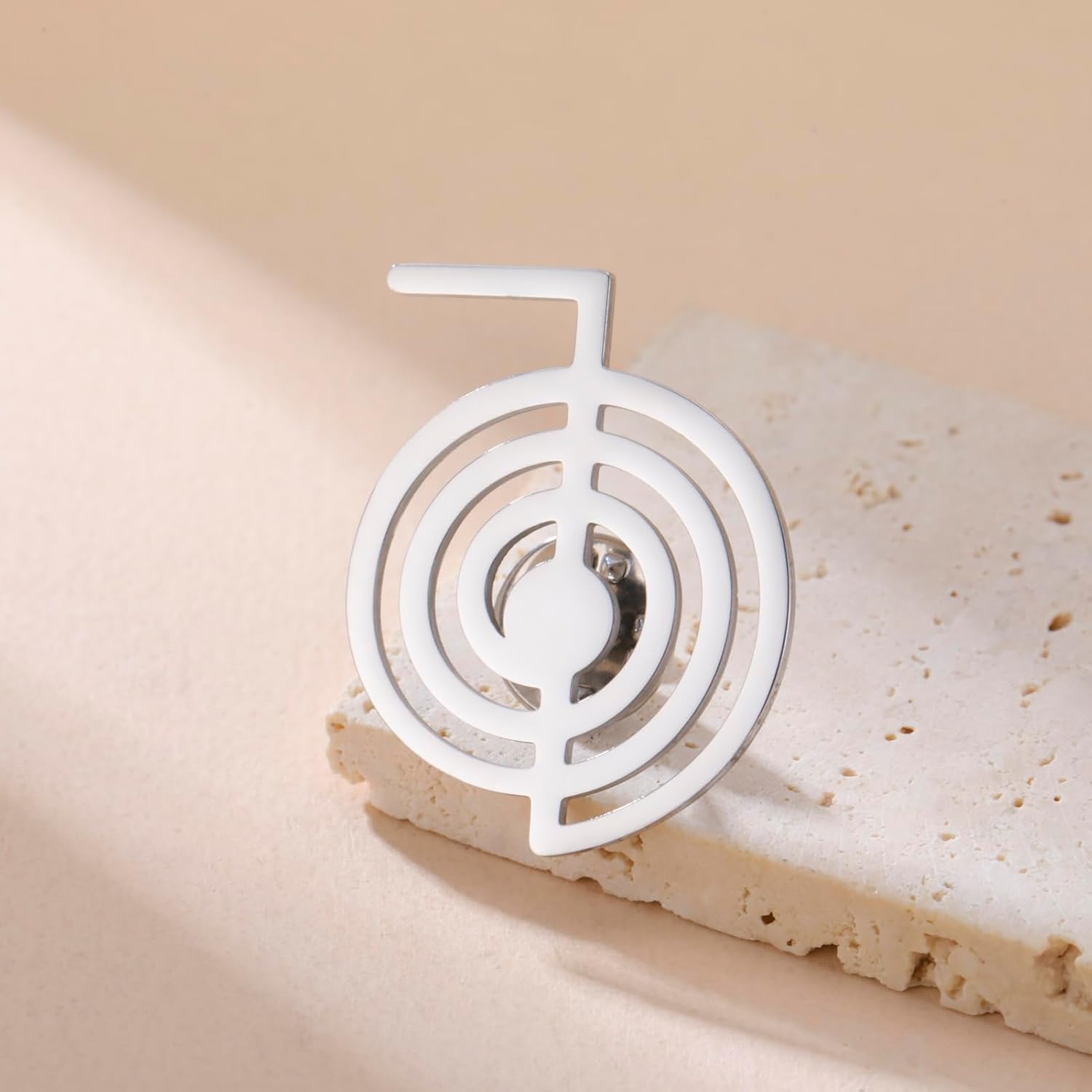 Thumbnail 2 de Dreamtimes Cho Ku Rei Reiki Brosche als Pin aus Edelstahl – spiritueller Symbol-Anhänger für Meditation & Energiearbeit