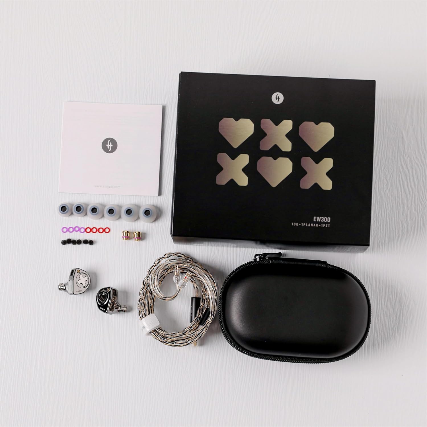 Detalle 2 de Linsoul SIMGOT EW300 Hybrid IEMs with Triple Drivers and Detachable Tuning Nozzles