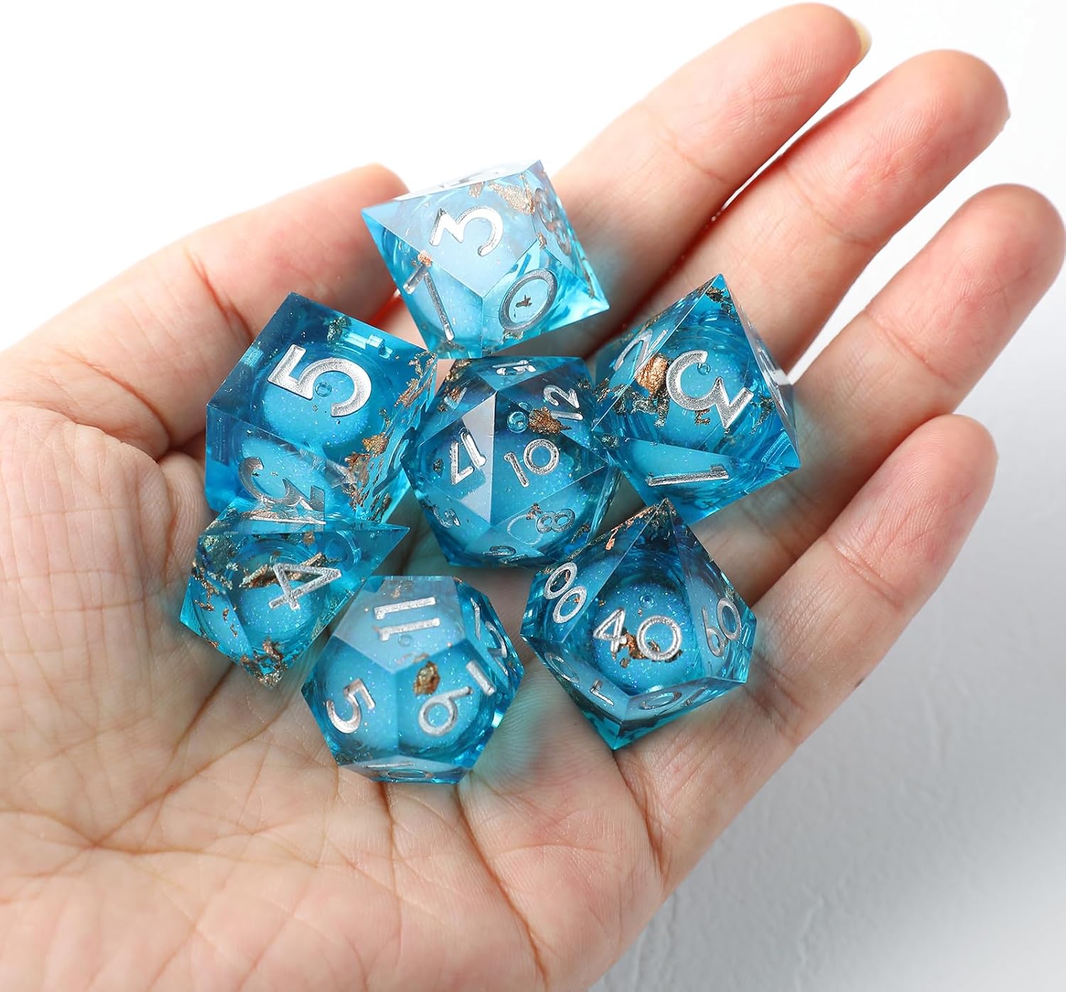 Thumbnail 4 de Elifel Liquid Core DND Dice Set 7pcs – Gold Foil Themed Resin Dice