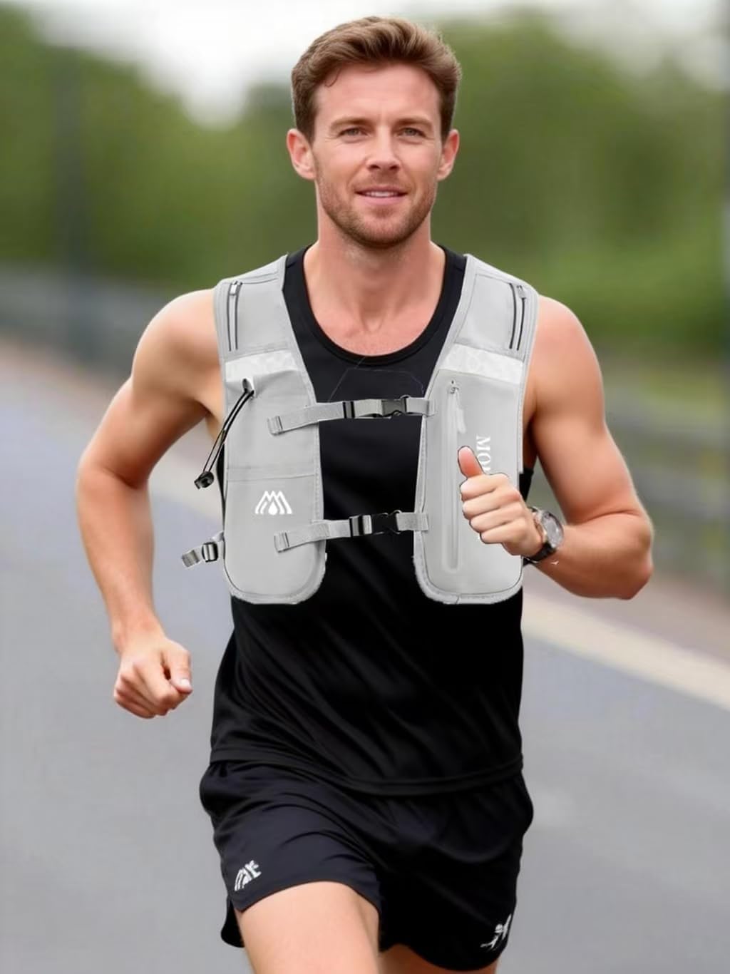 Detalle 2 de MOLICRAIN Running Vest Phone Holder: 5L Lightweight Hydration Vest for All‑Terrain Running