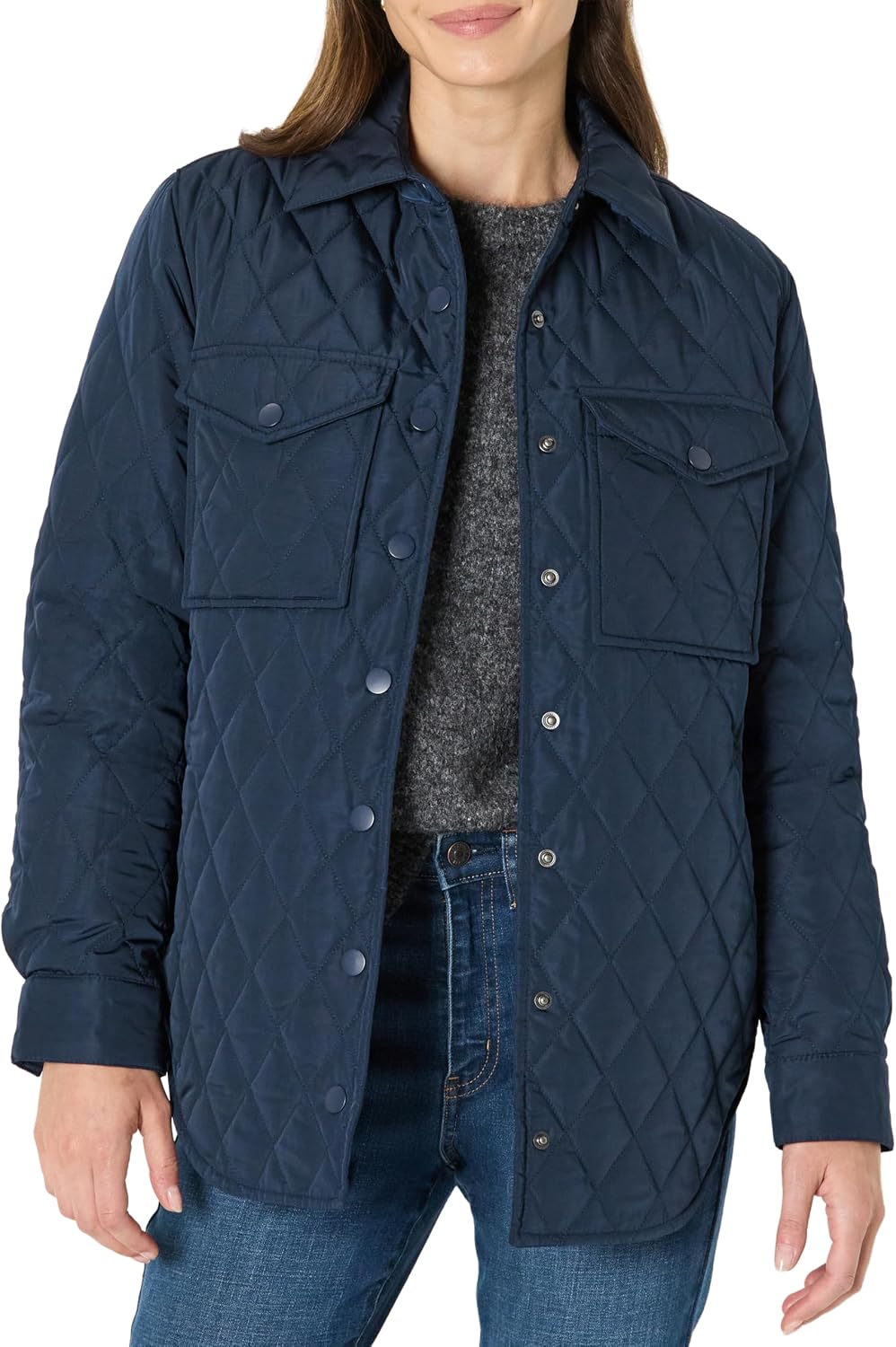 Detalle de Amazon Essentials Relaxed-Fit Quilted Jacket 1️⃣