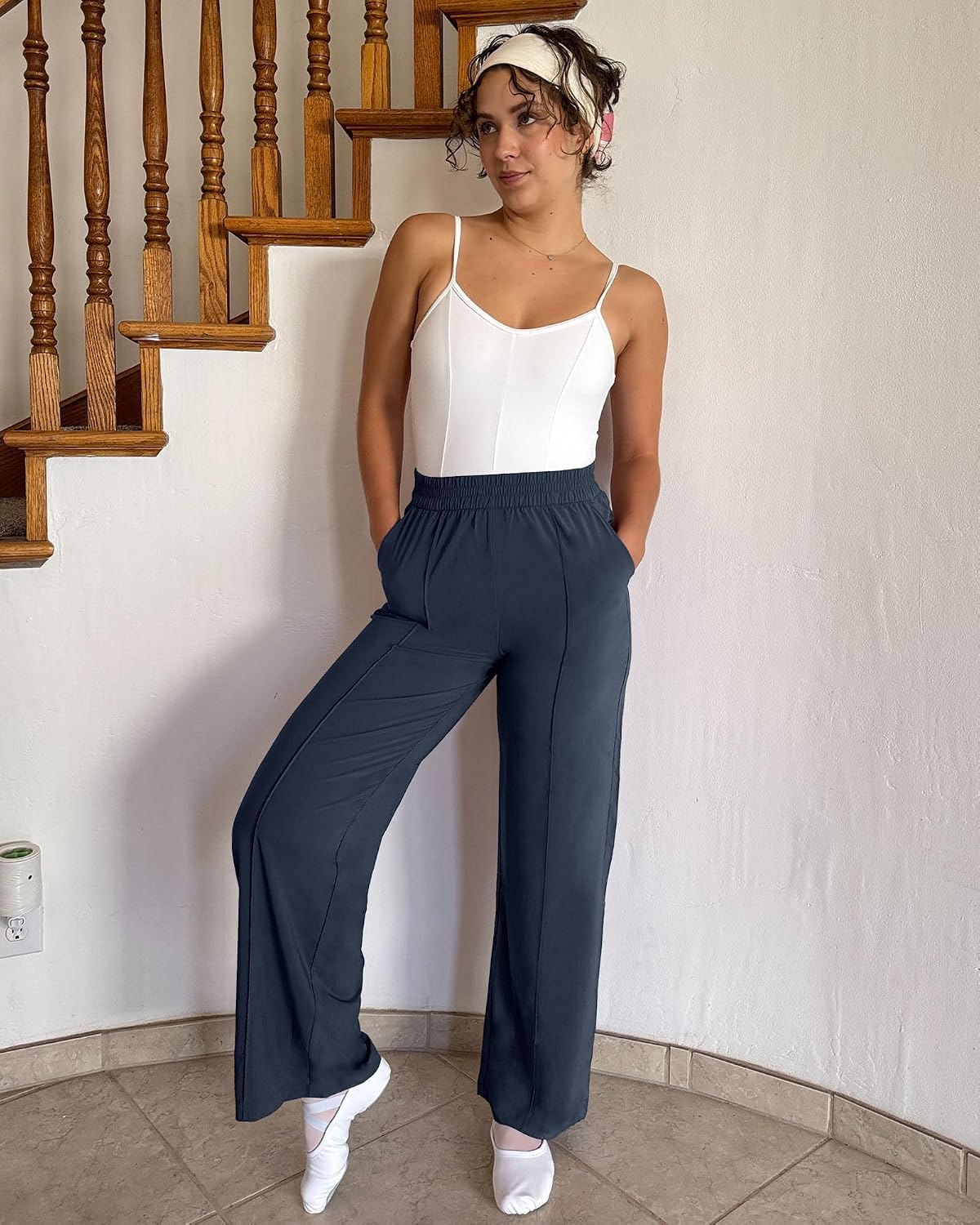 Detalle de G4Free Wide-Leg Pants in Chillwhisp Fabric